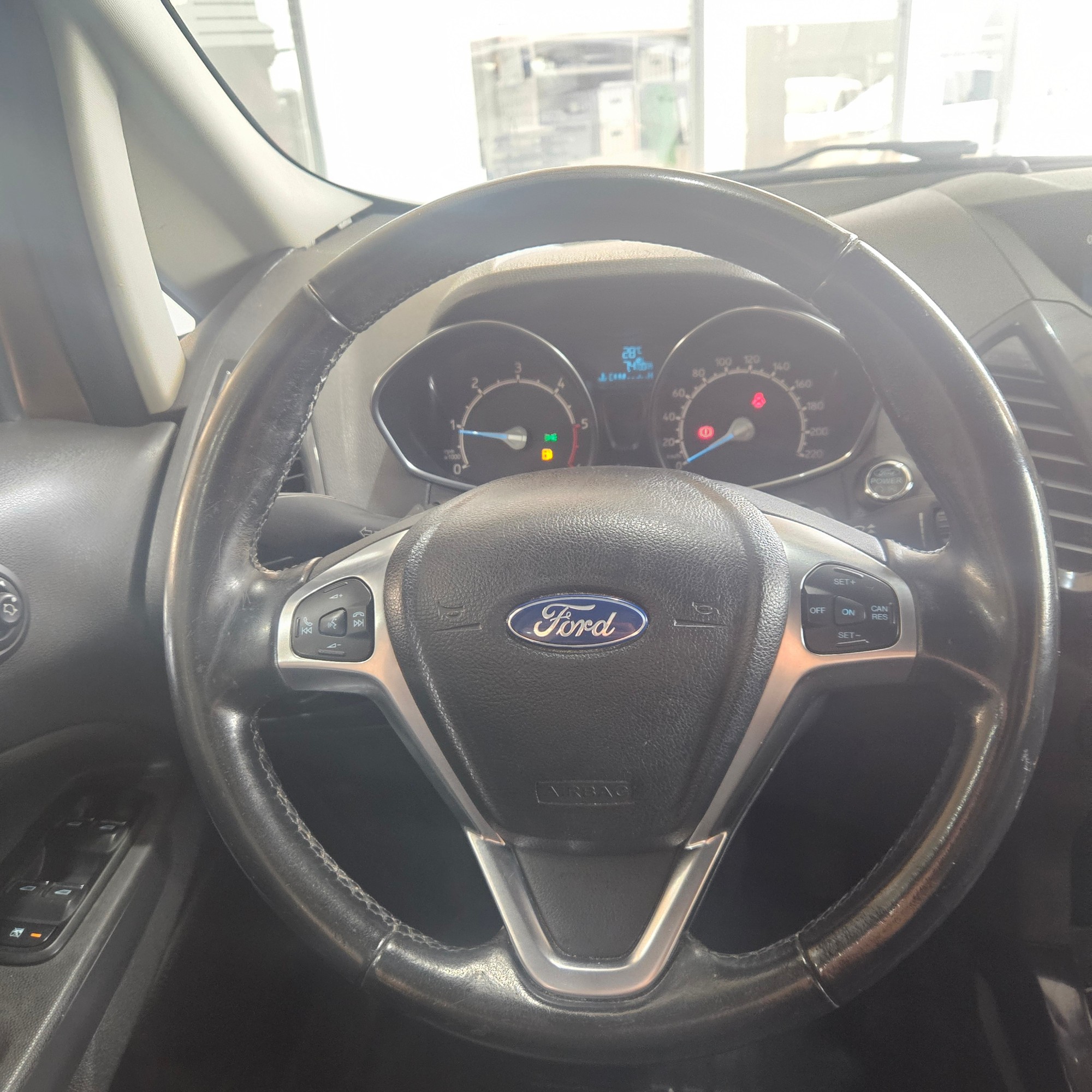 Ford EcoSport - 21