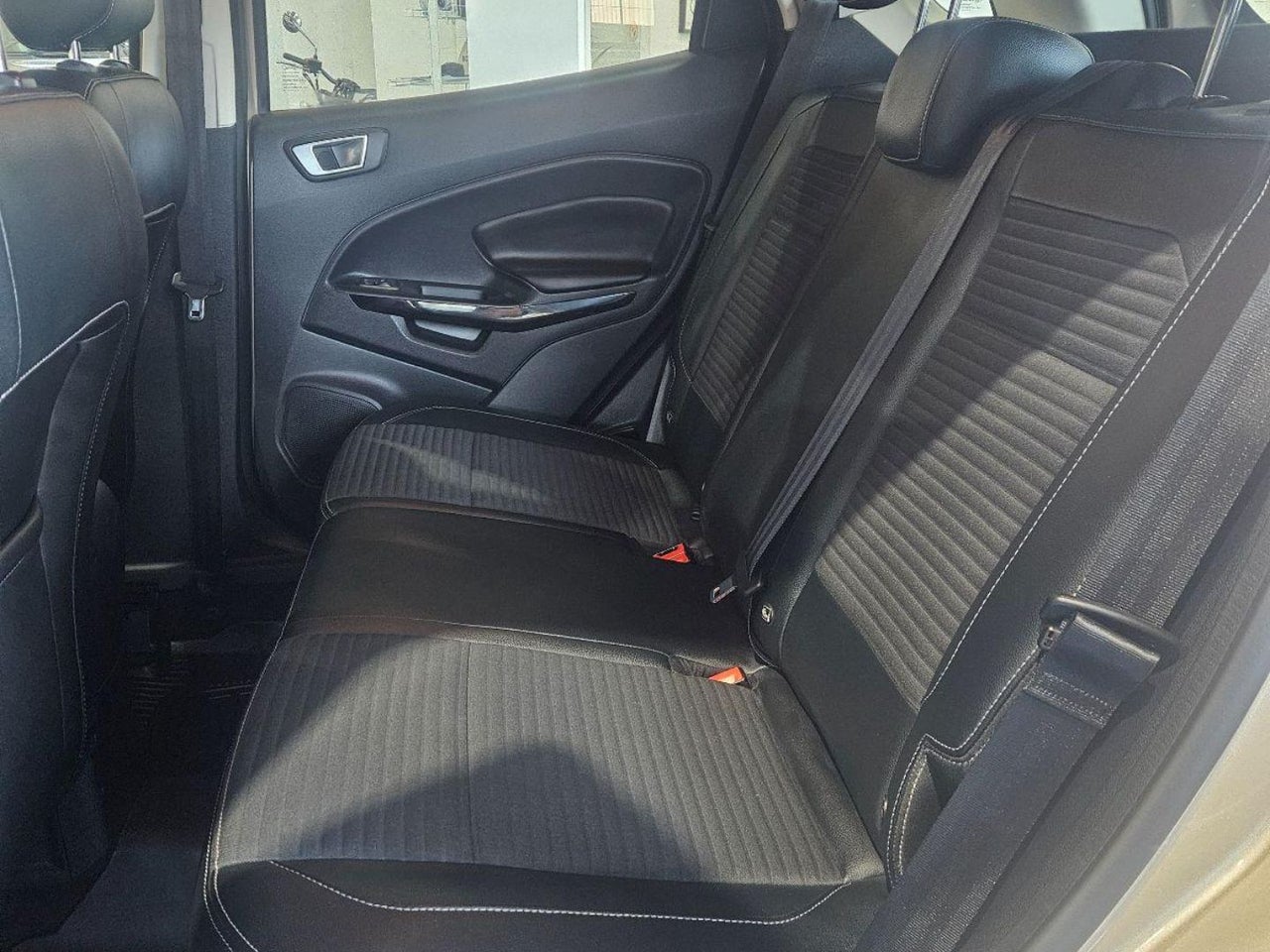 Ford EcoSport - 13