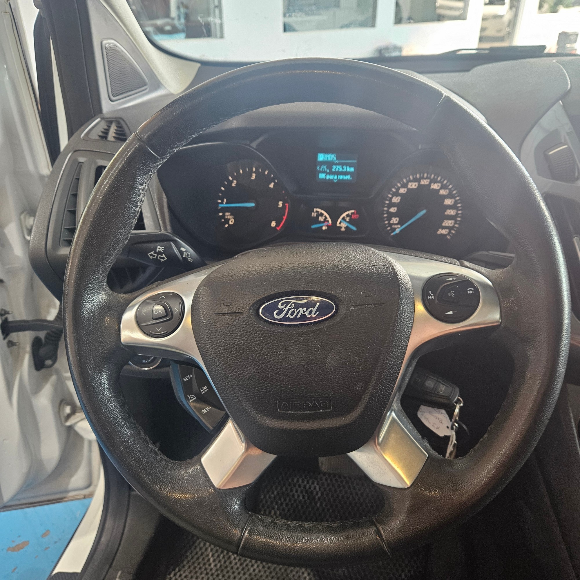 Ford Tourneo Connect - 18