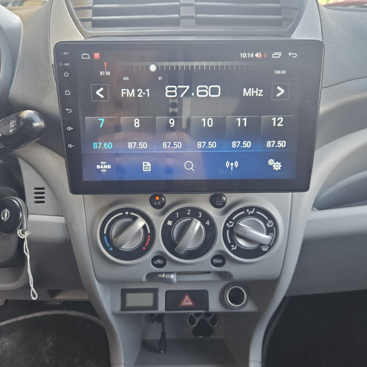 Nissan Pixo - 16