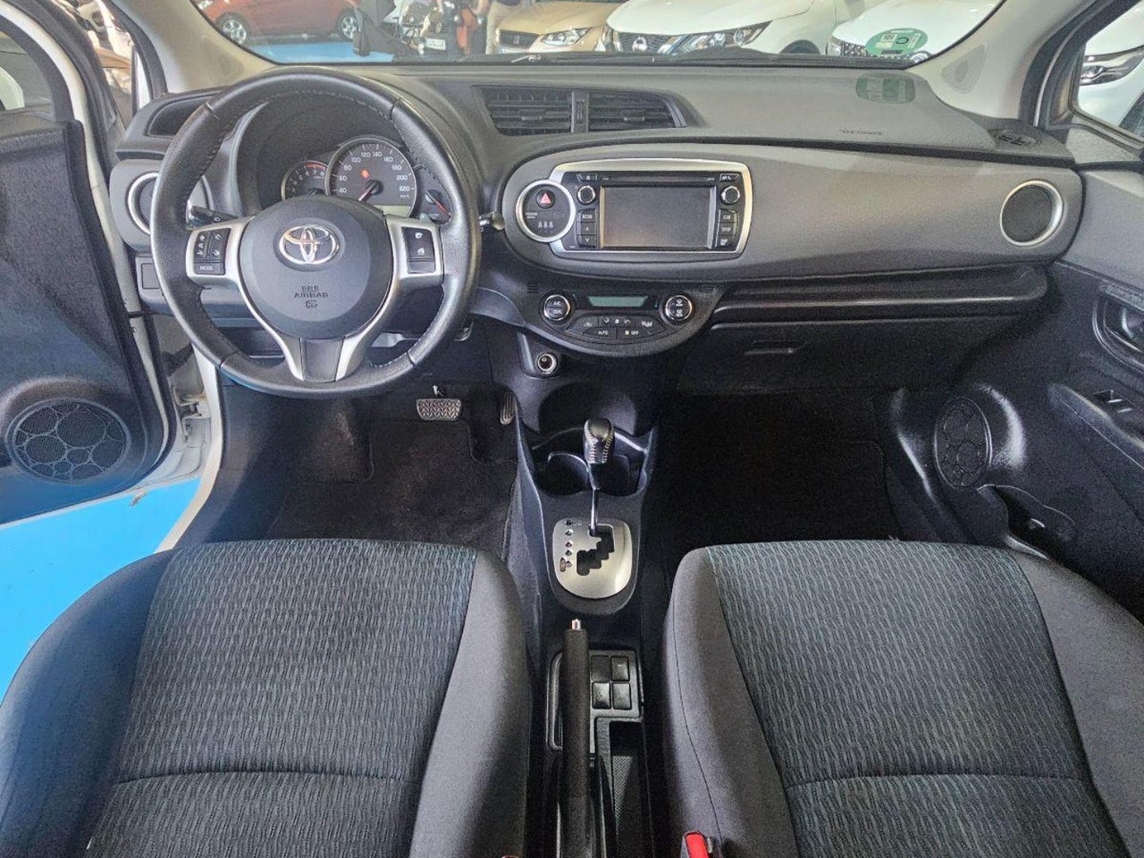 Toyota Yaris - 17