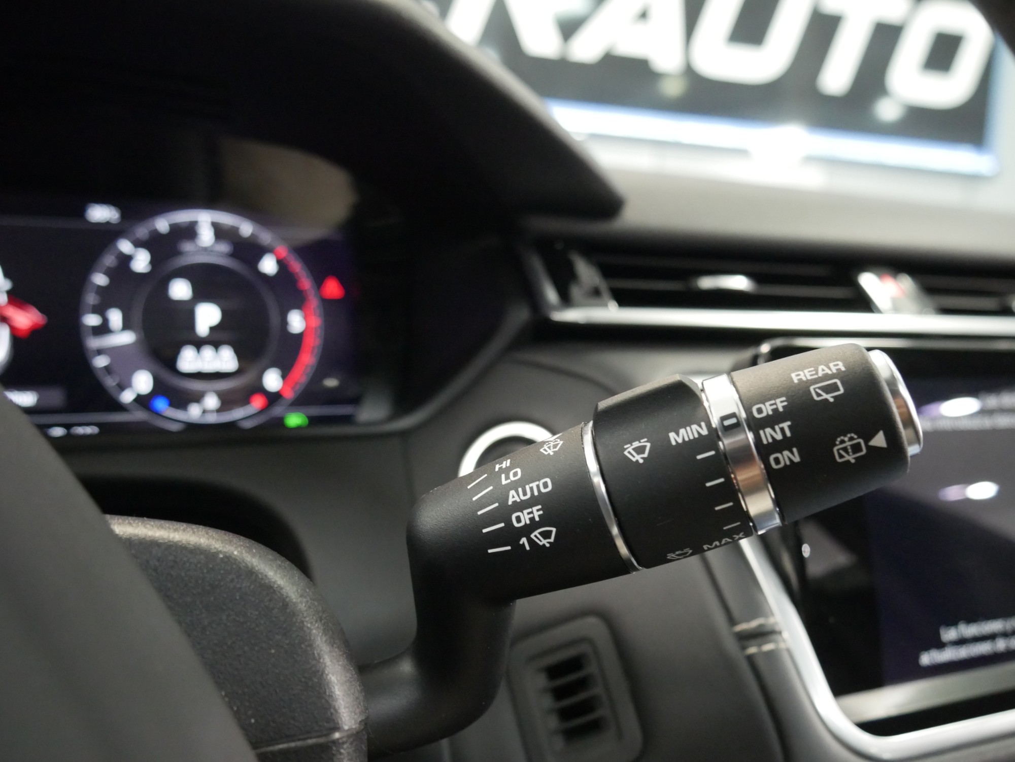 LANDROVER RANGE ROVER VELAR