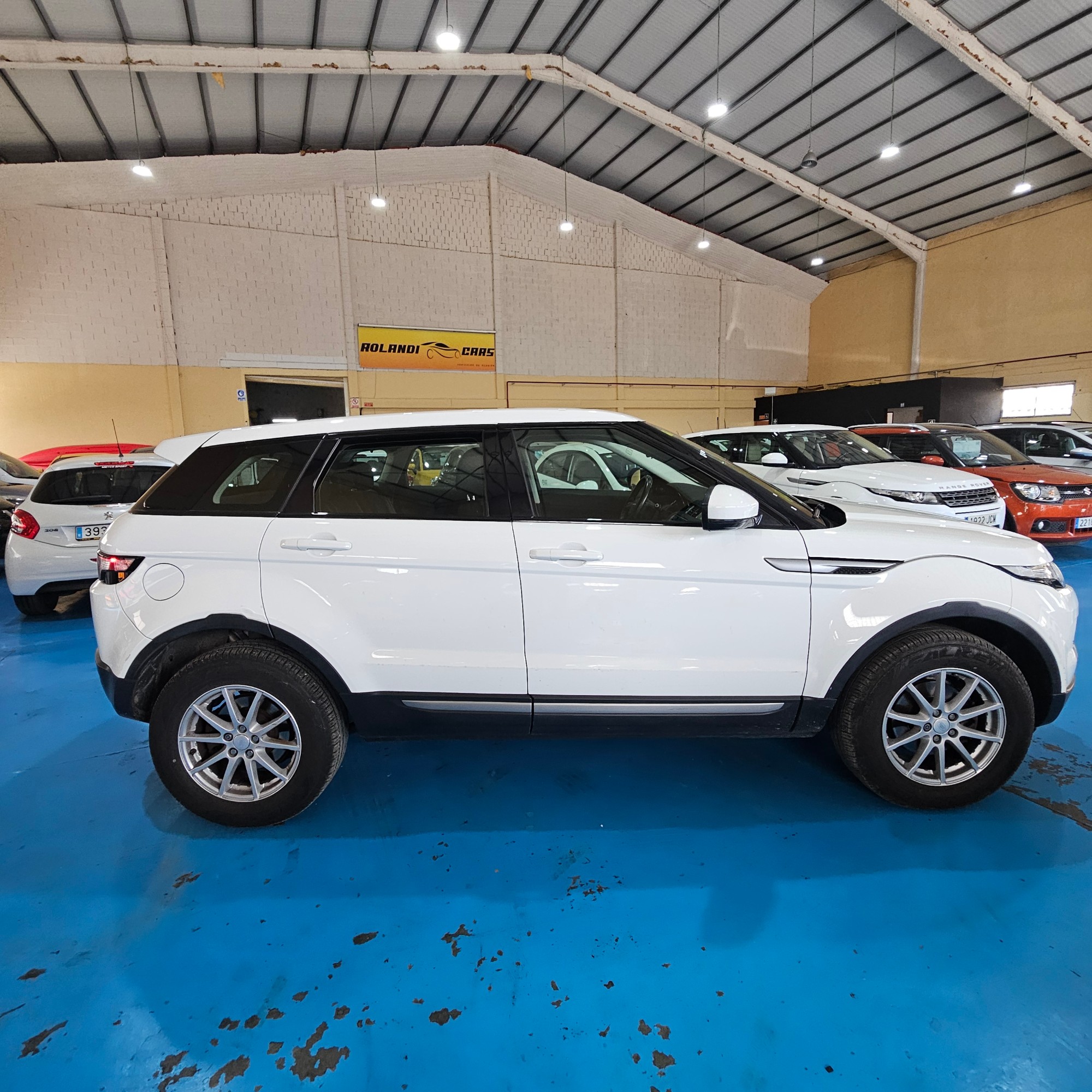 Land_Rover Range Rover Evoque - 4