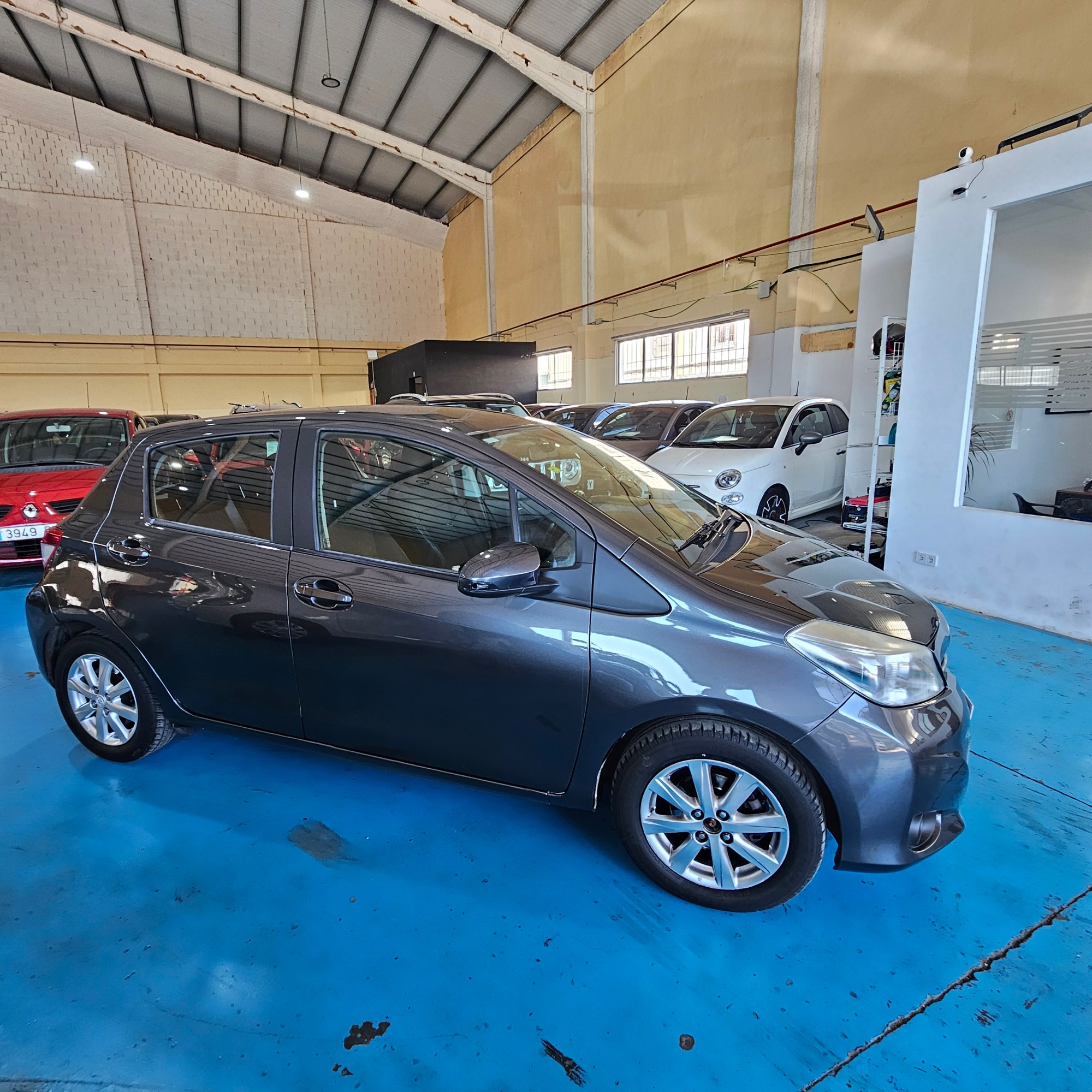 Toyota Yaris - 7