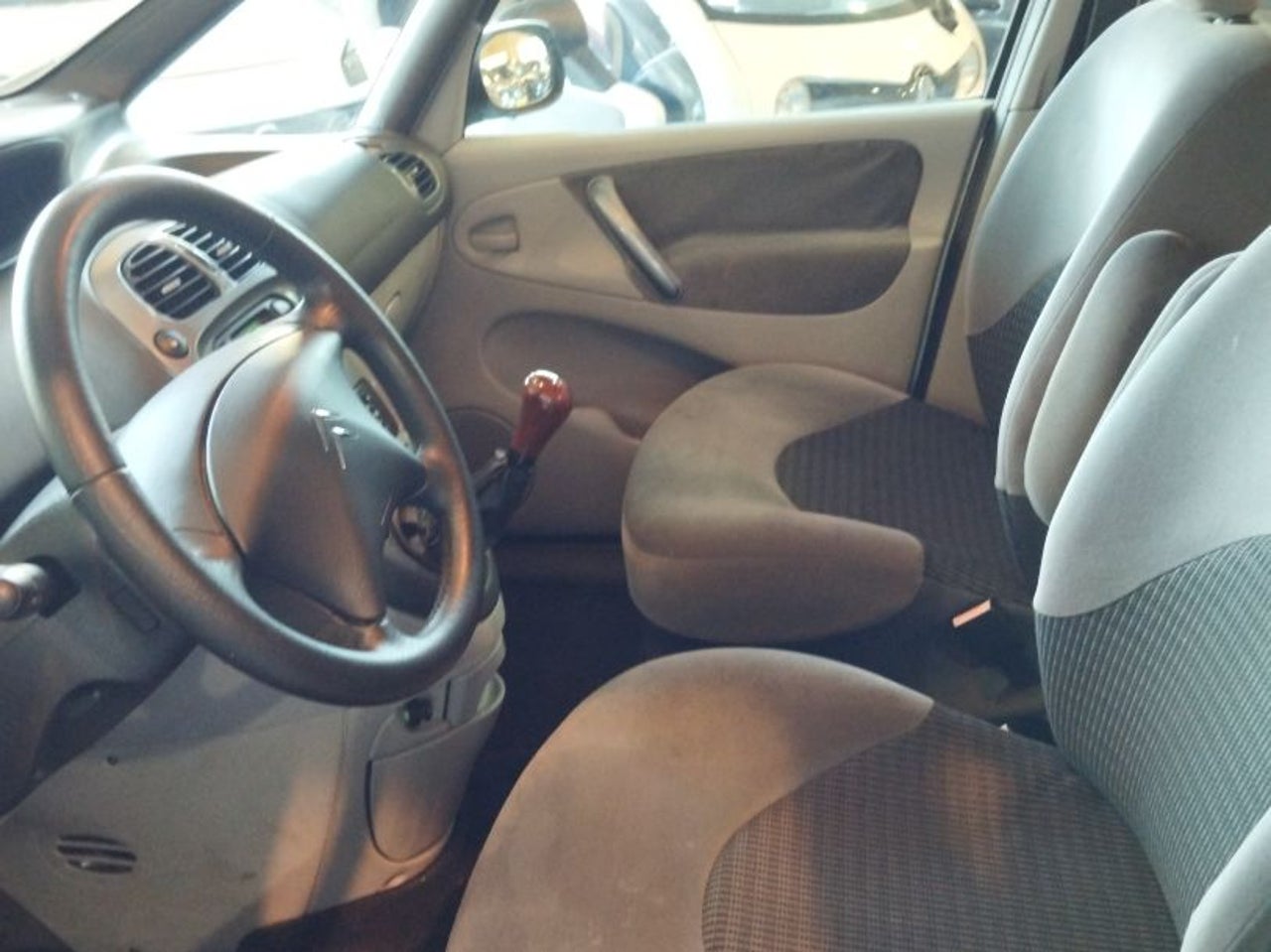 Citroën Xsara Picasso - 9