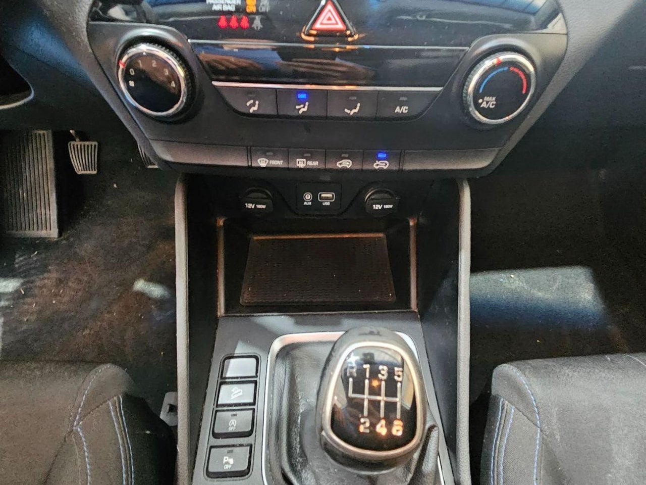 Hyundai TUCSON - 17