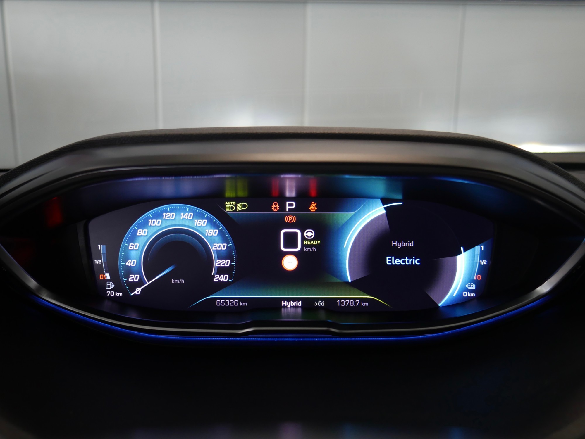 peugeot 3008 hybrid