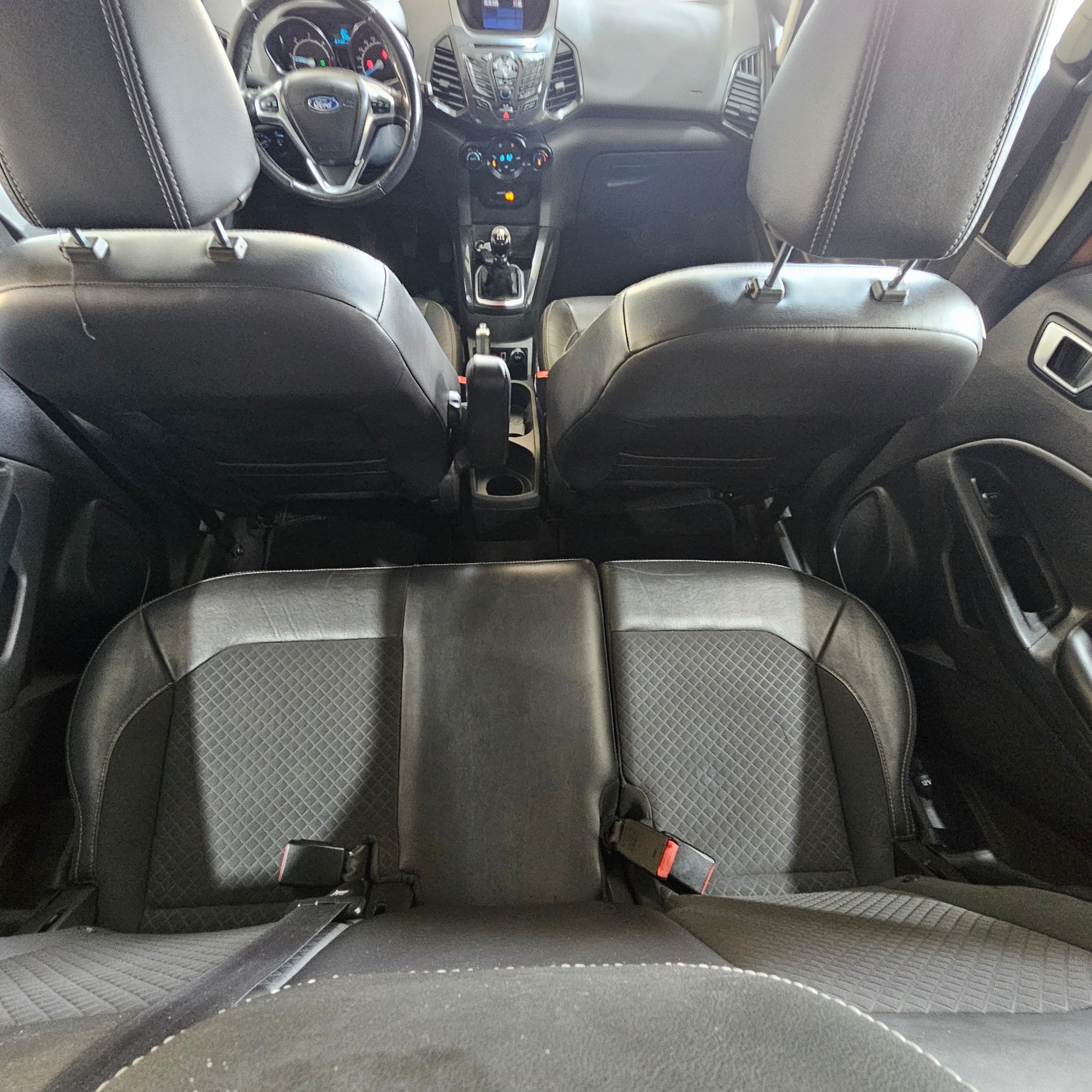 Ford EcoSport - 11