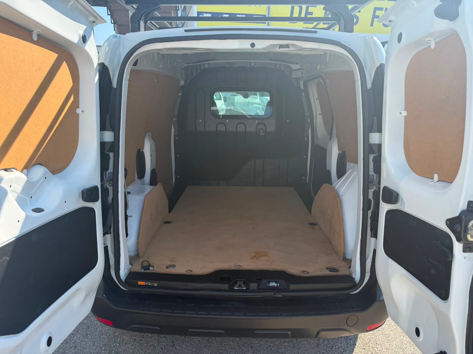 Imatge del vehicle 7