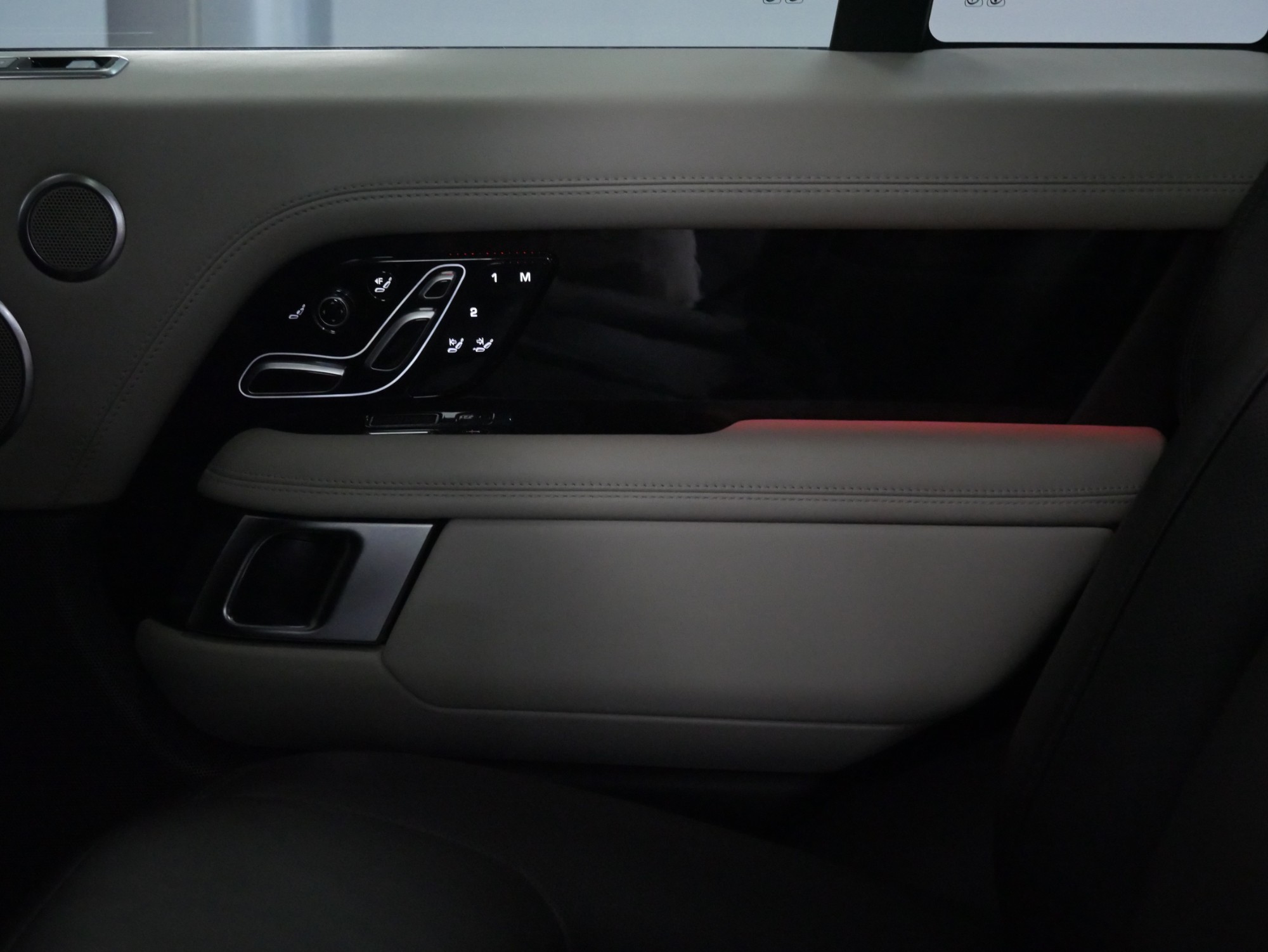 LANDROVER RANGE ROVER