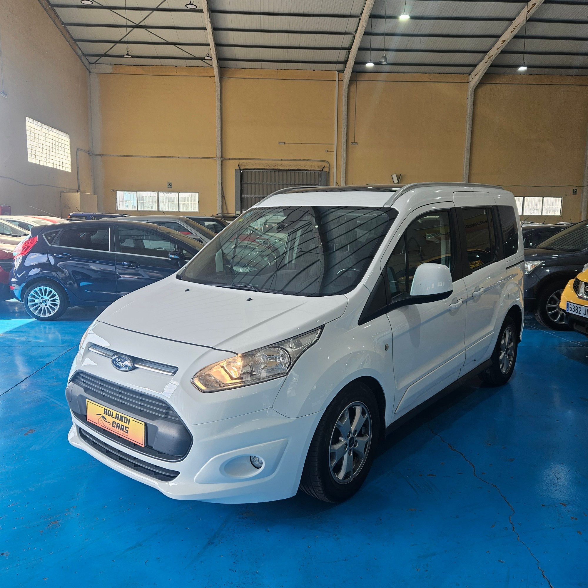 Ford Tourneo Connect - 2