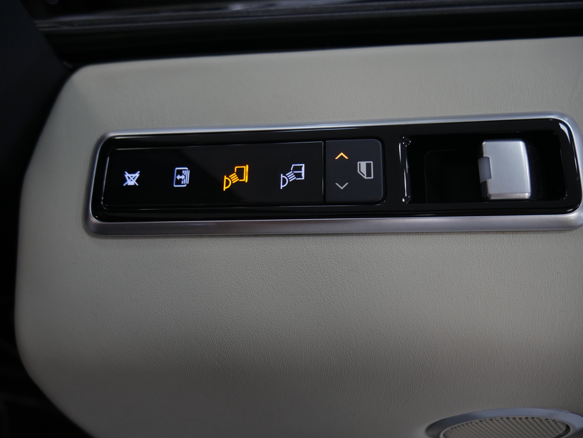 LANDROVER RANGE ROVER
