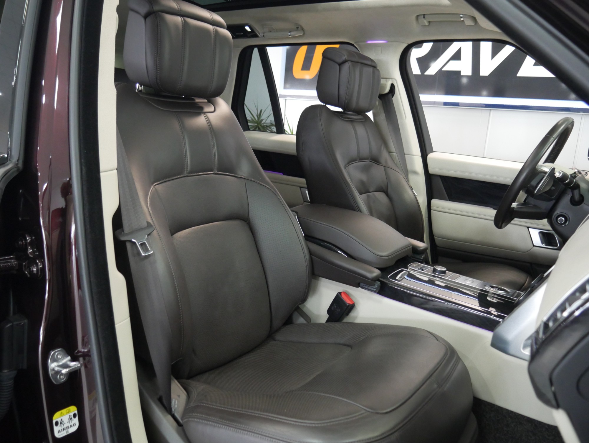 LANDROVER RANGE ROVER