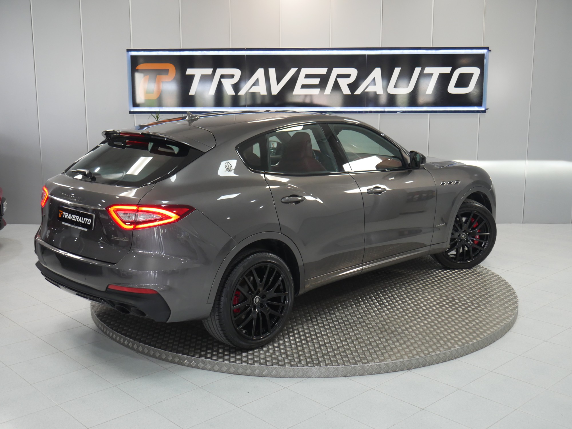 maserati levante