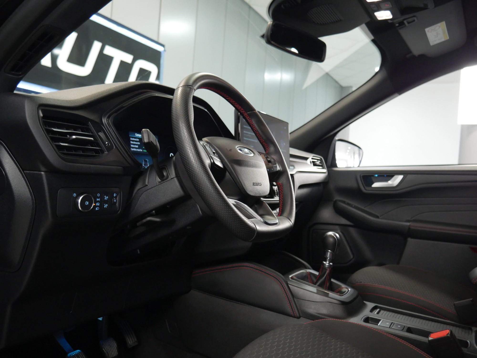 FORD KUGA