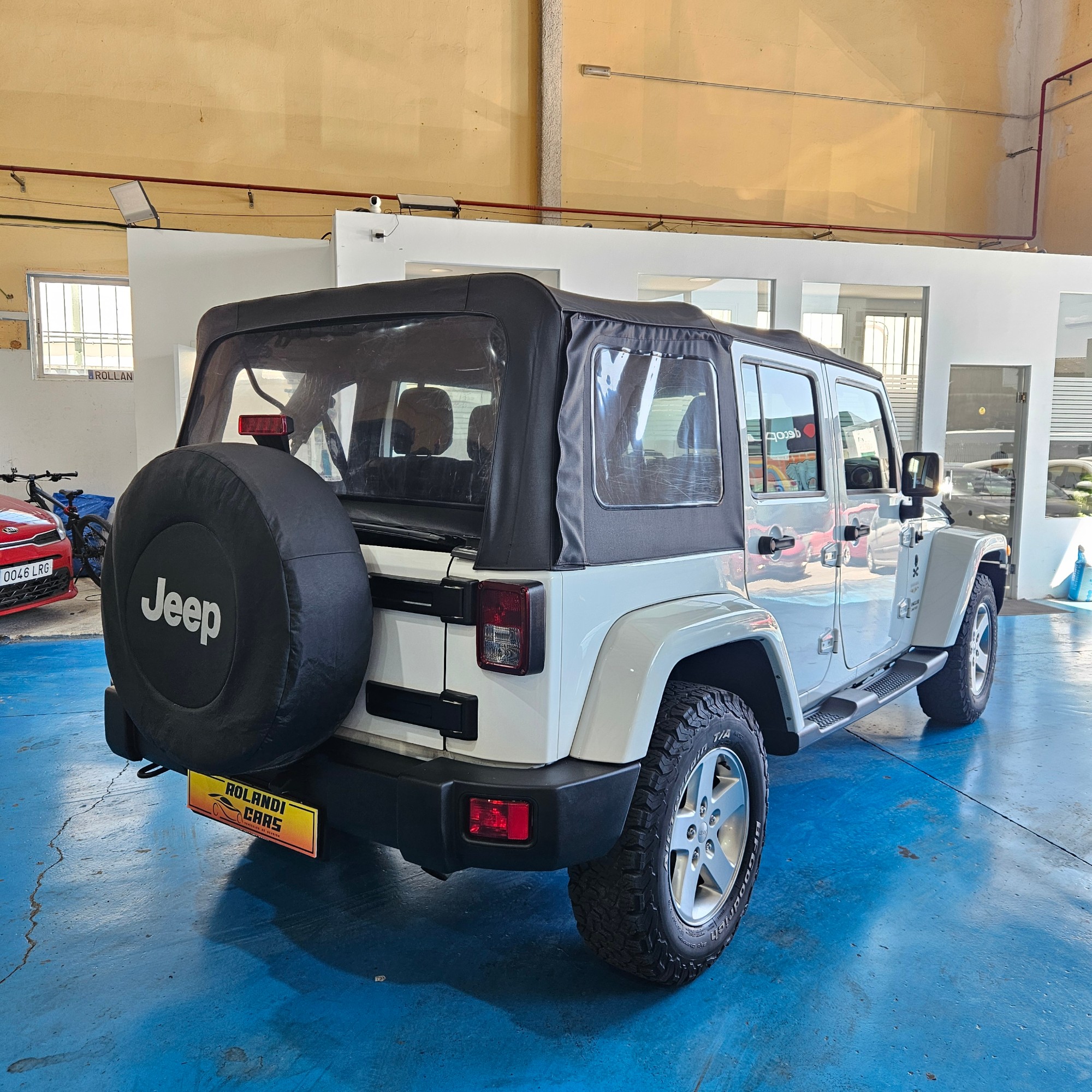 Jeep Wrangler - 4