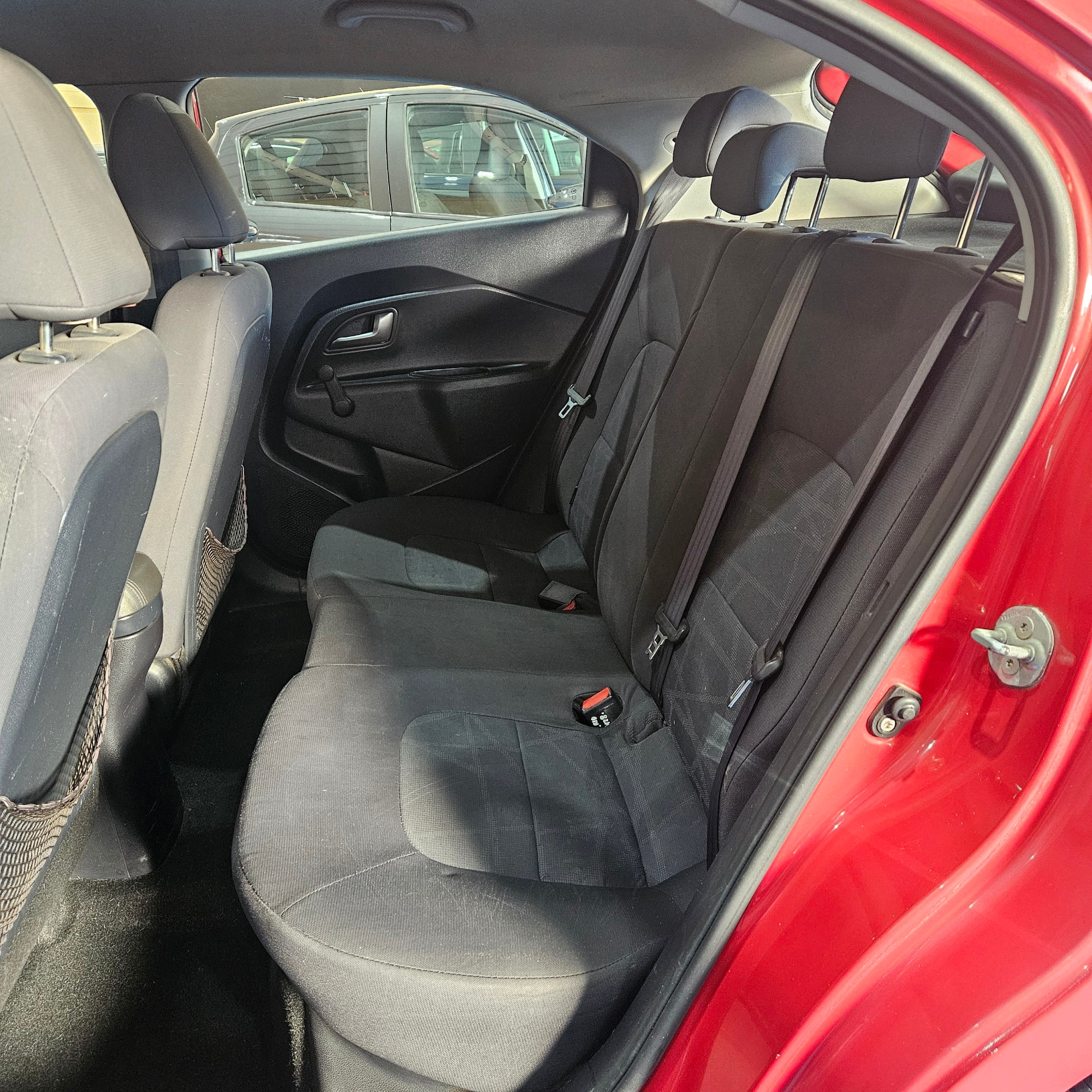Kia Rio - 9