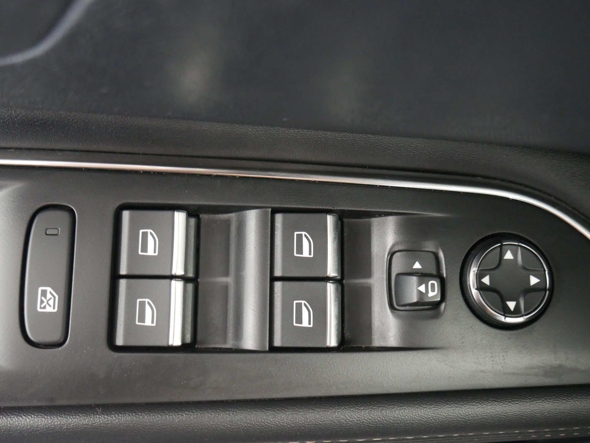 peugeot 3008 hybrid