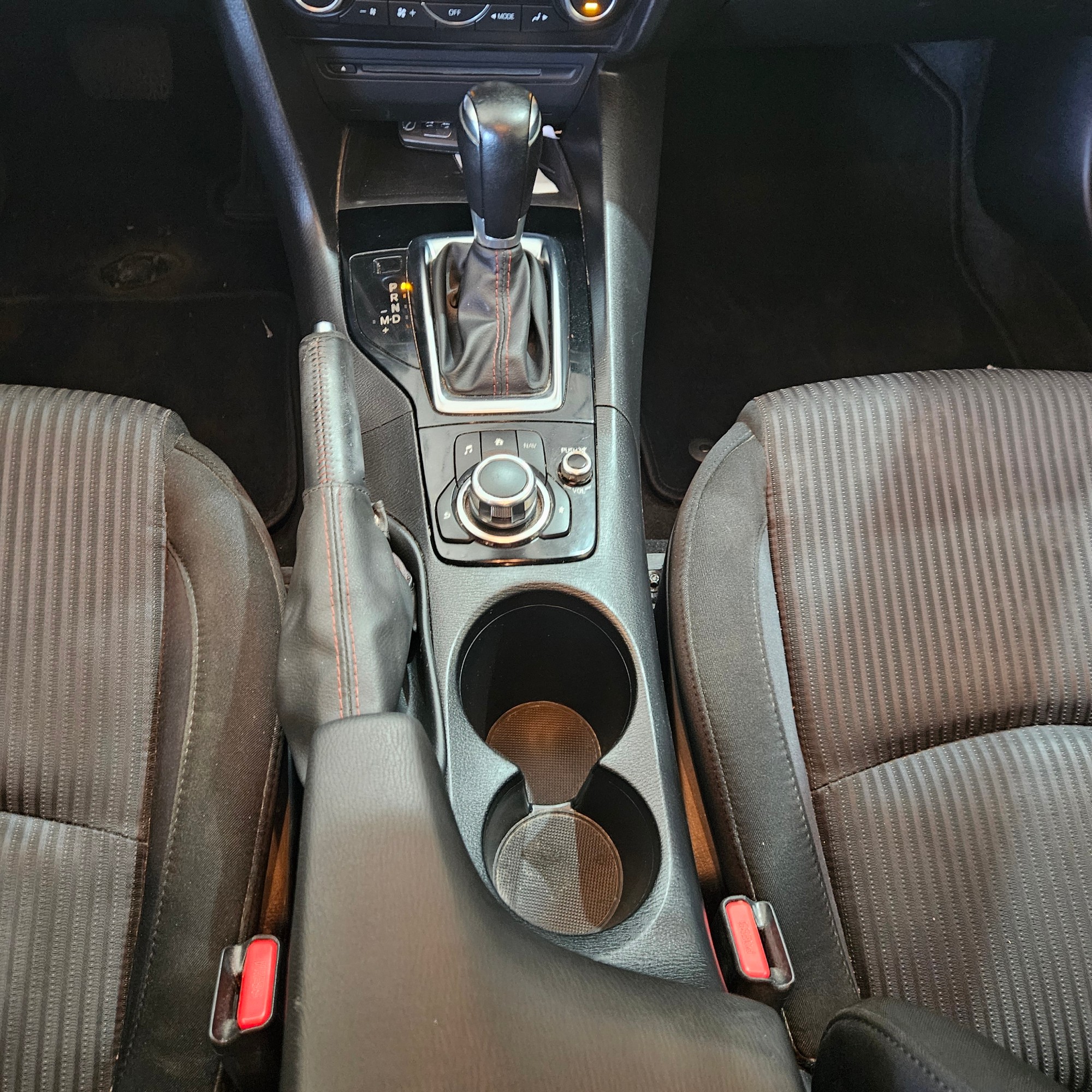 Mazda Mazda3 - 17