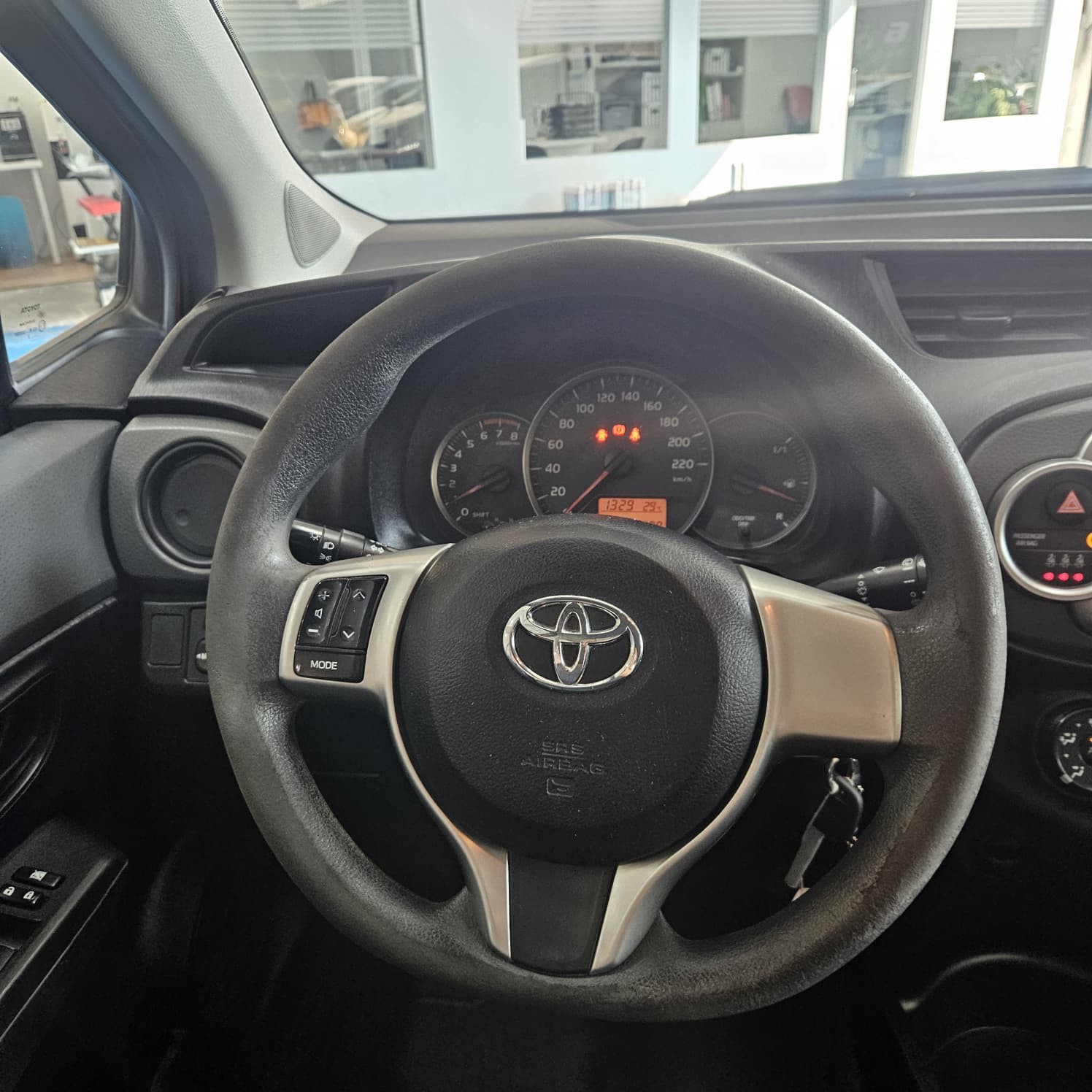 Toyota Yaris - 18