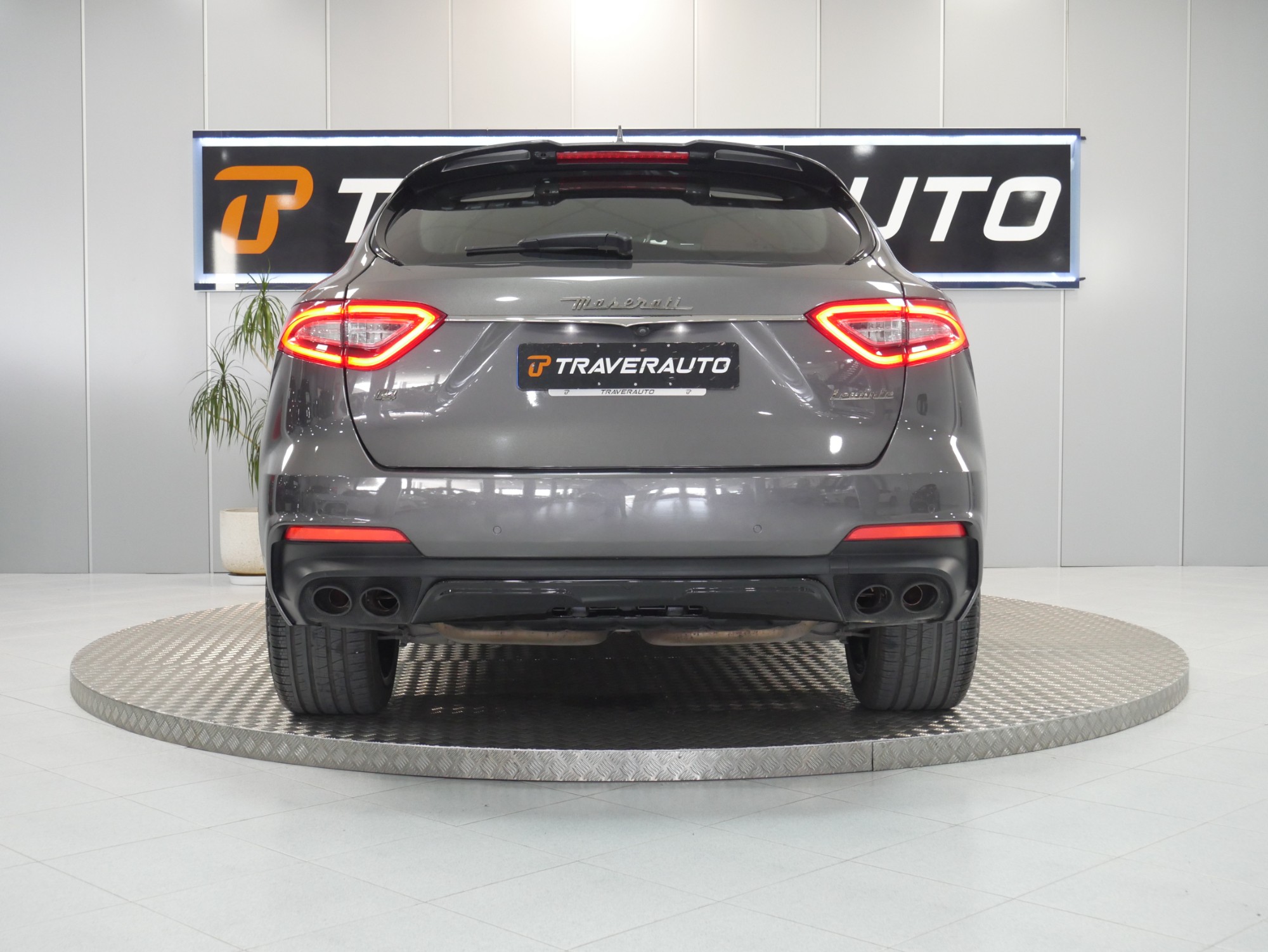 maserati levante