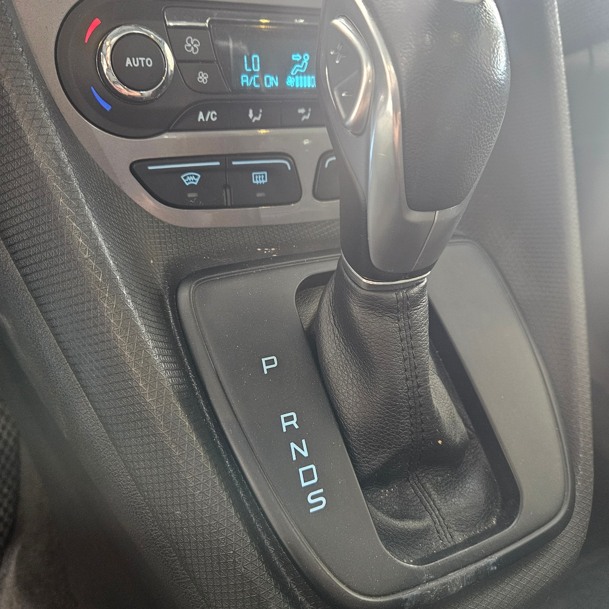 Ford Tourneo Connect - 19