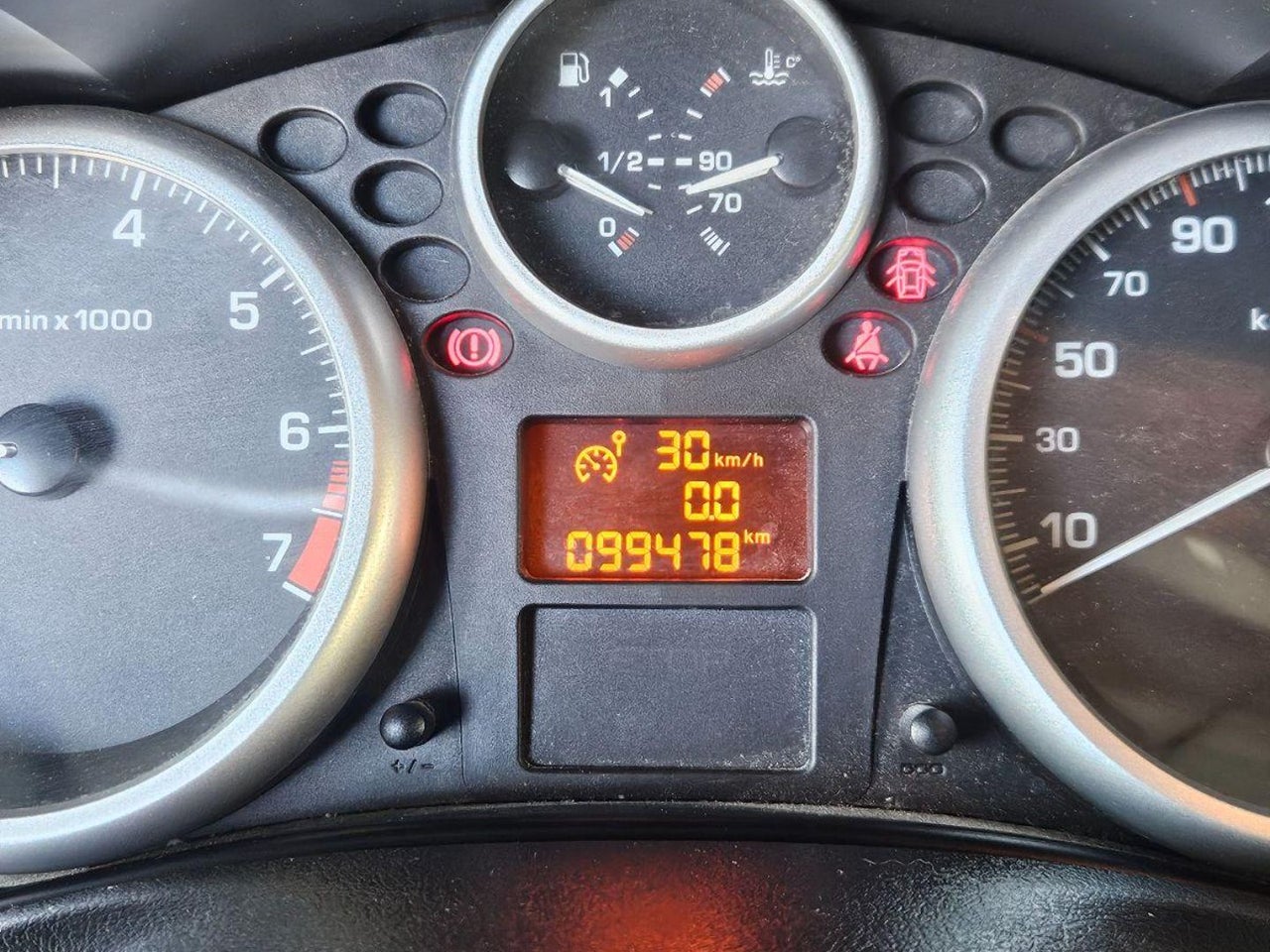 Peugeot 207 - 15