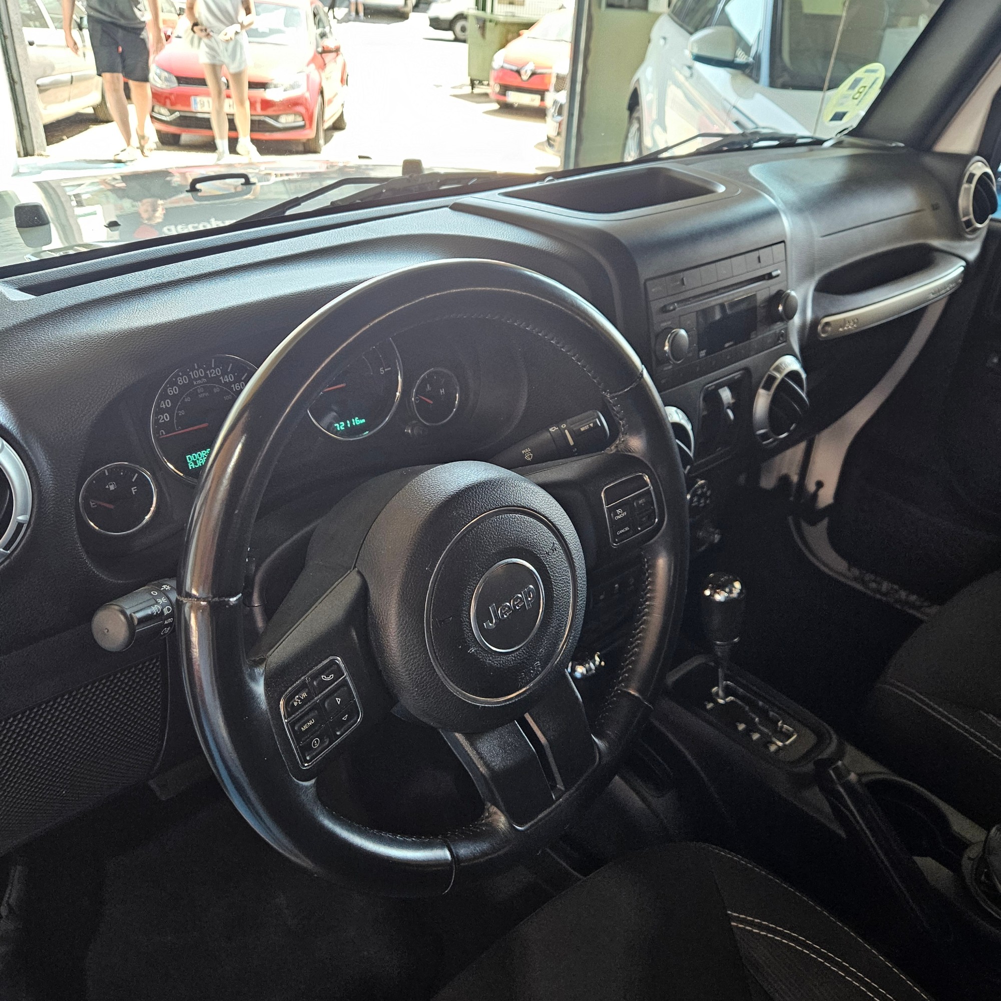 Jeep Wrangler - 13