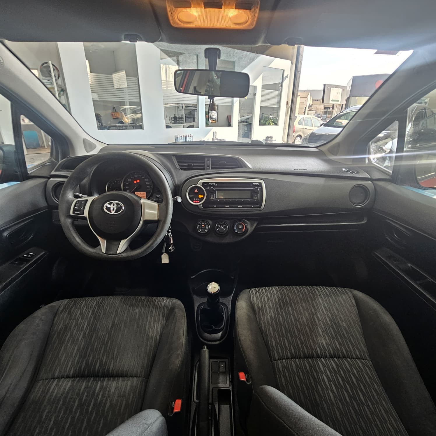 Toyota Yaris - 13