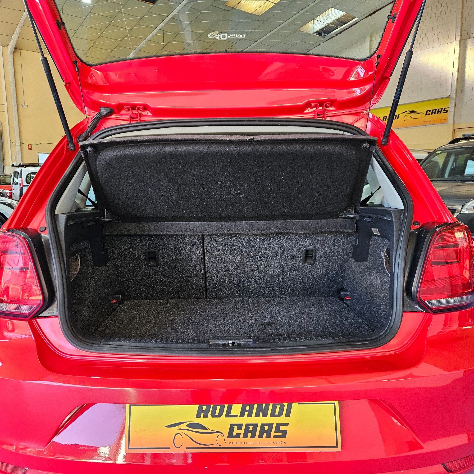 Volkswagen Polo - 11