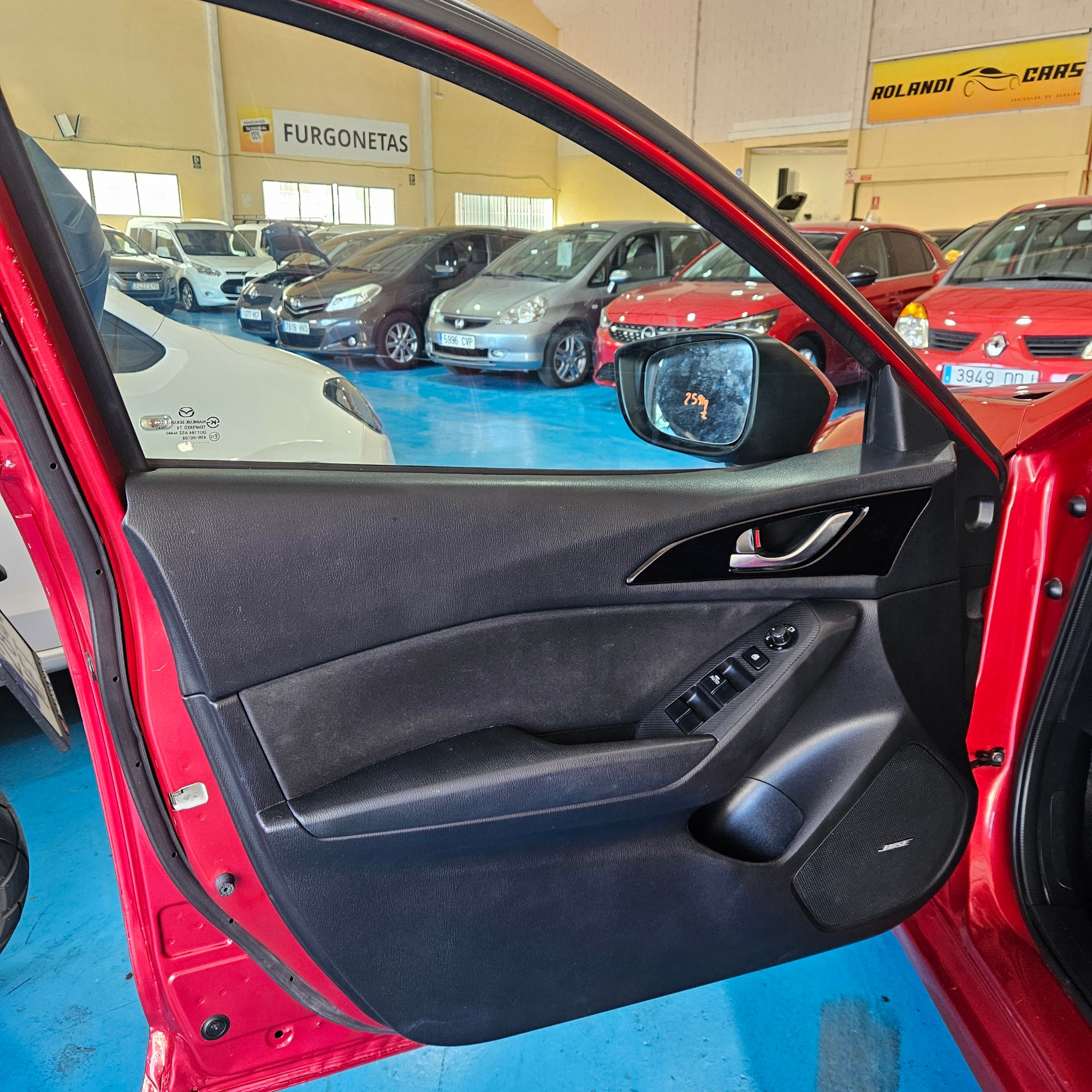 Mazda Mazda3 - 23