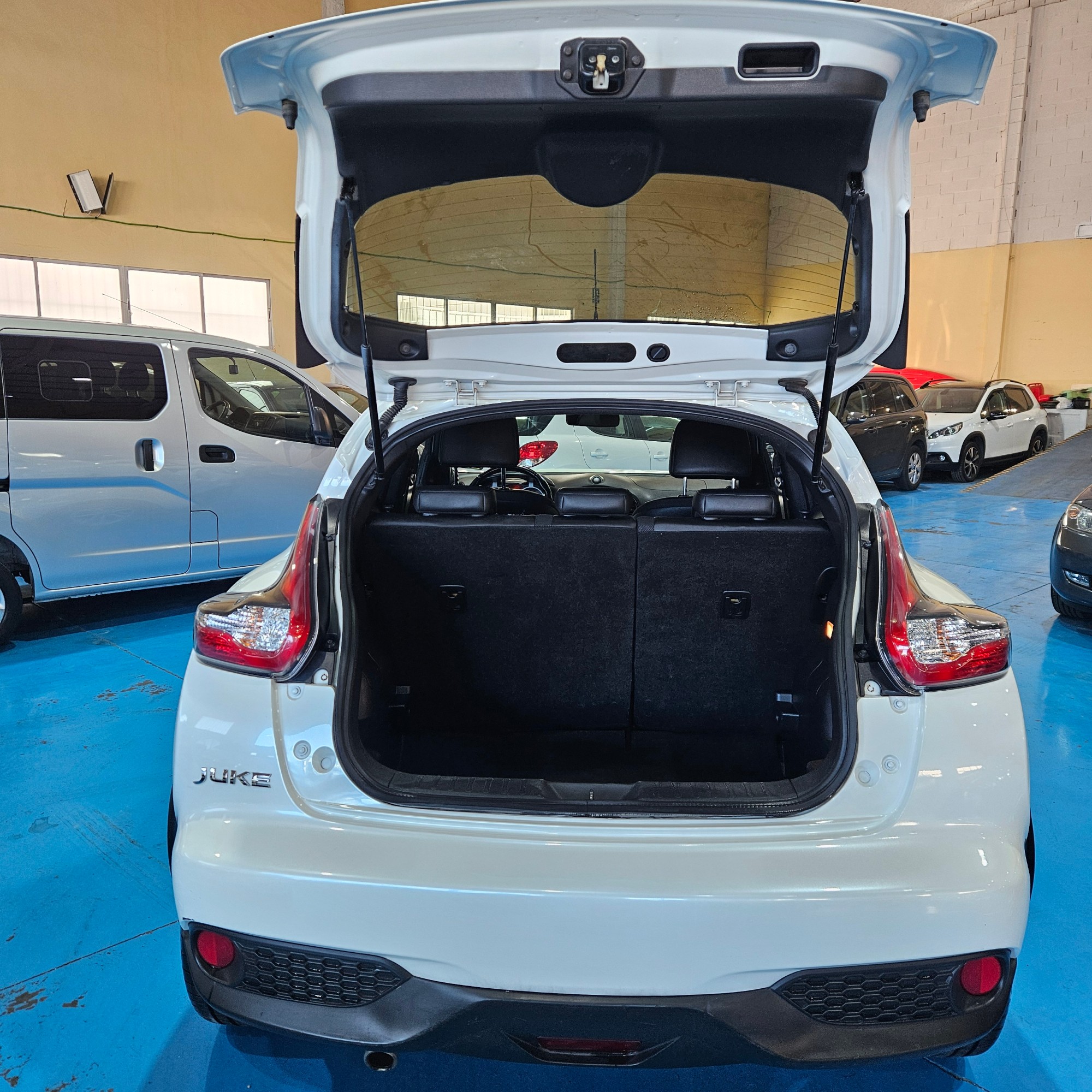 Nissan JUKE - 10