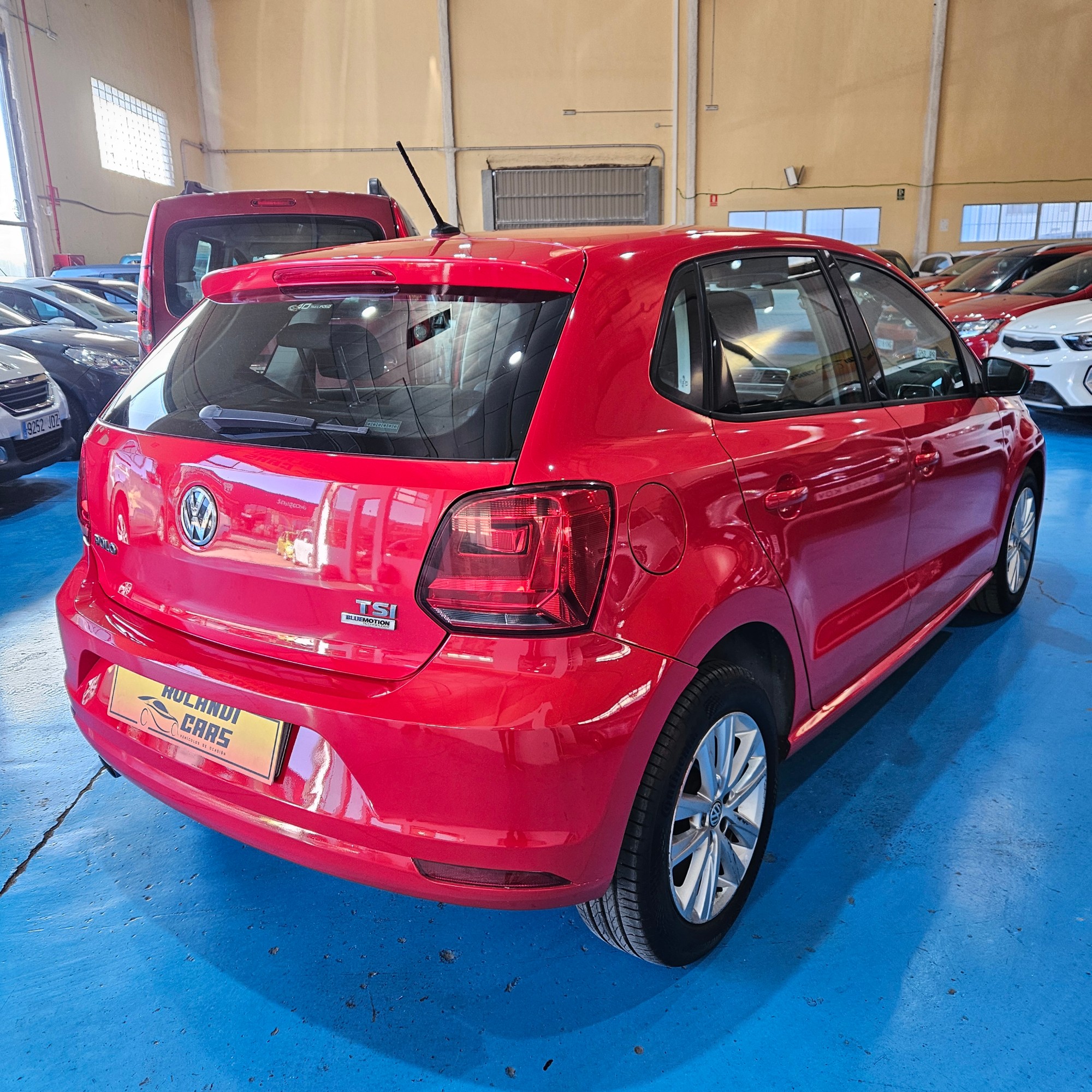 Volkswagen Polo - 7