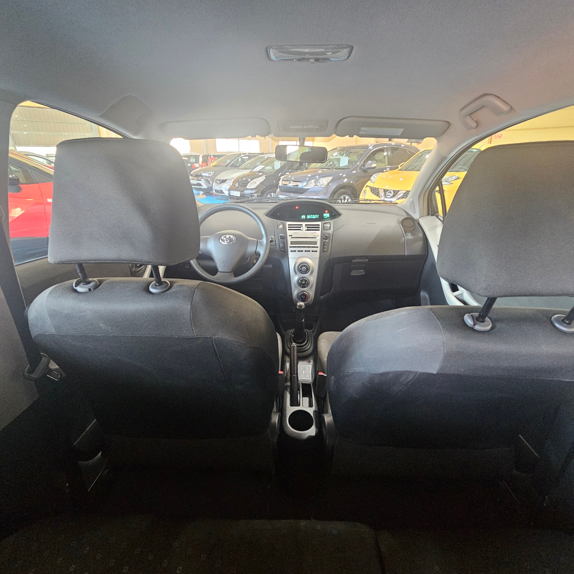 Toyota Yaris - 13