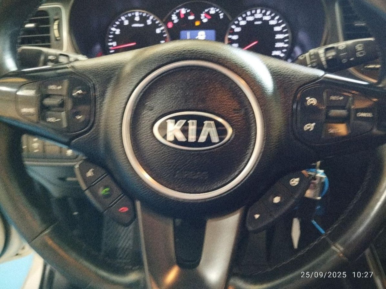 Kia Carens - 26