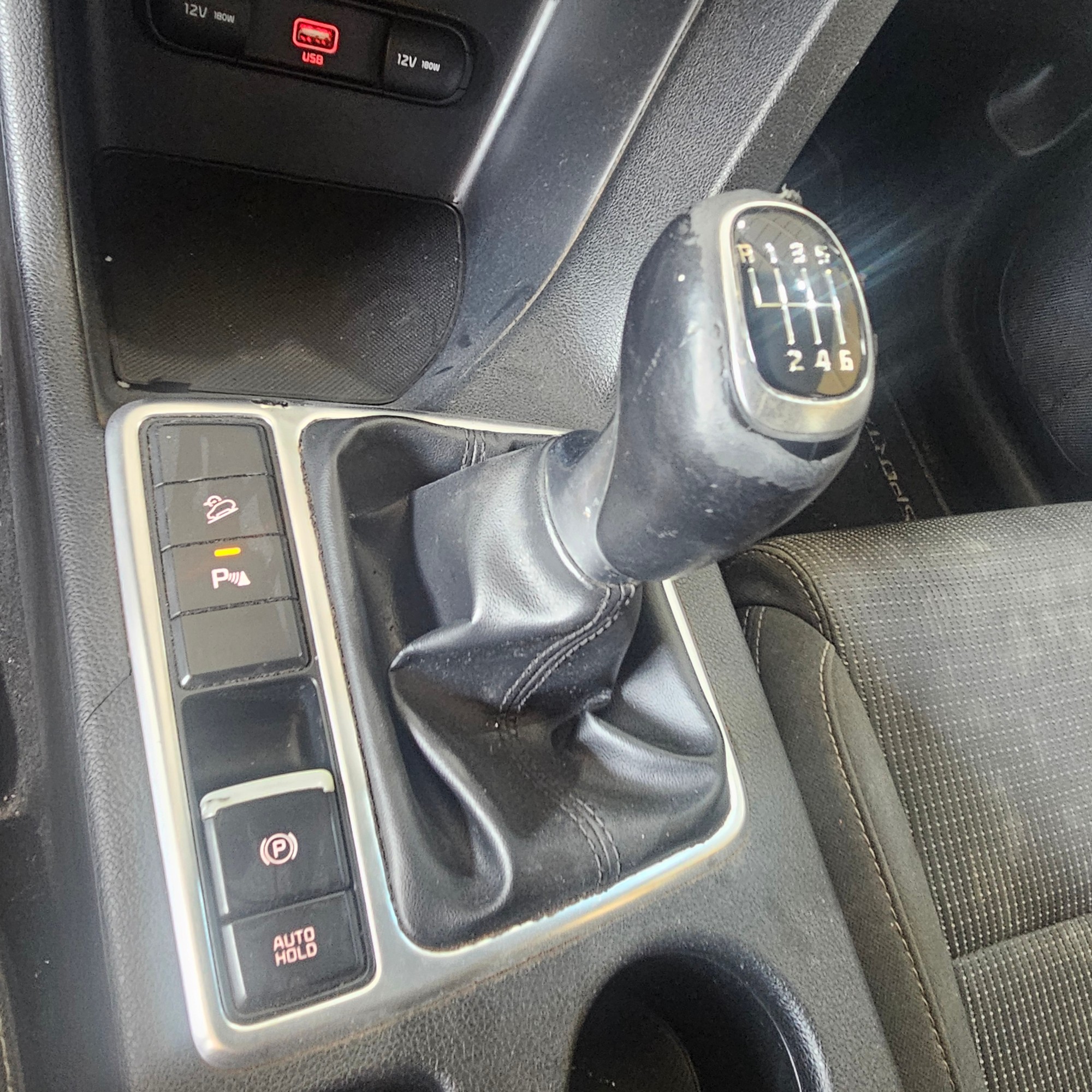 Kia Sportage - 16