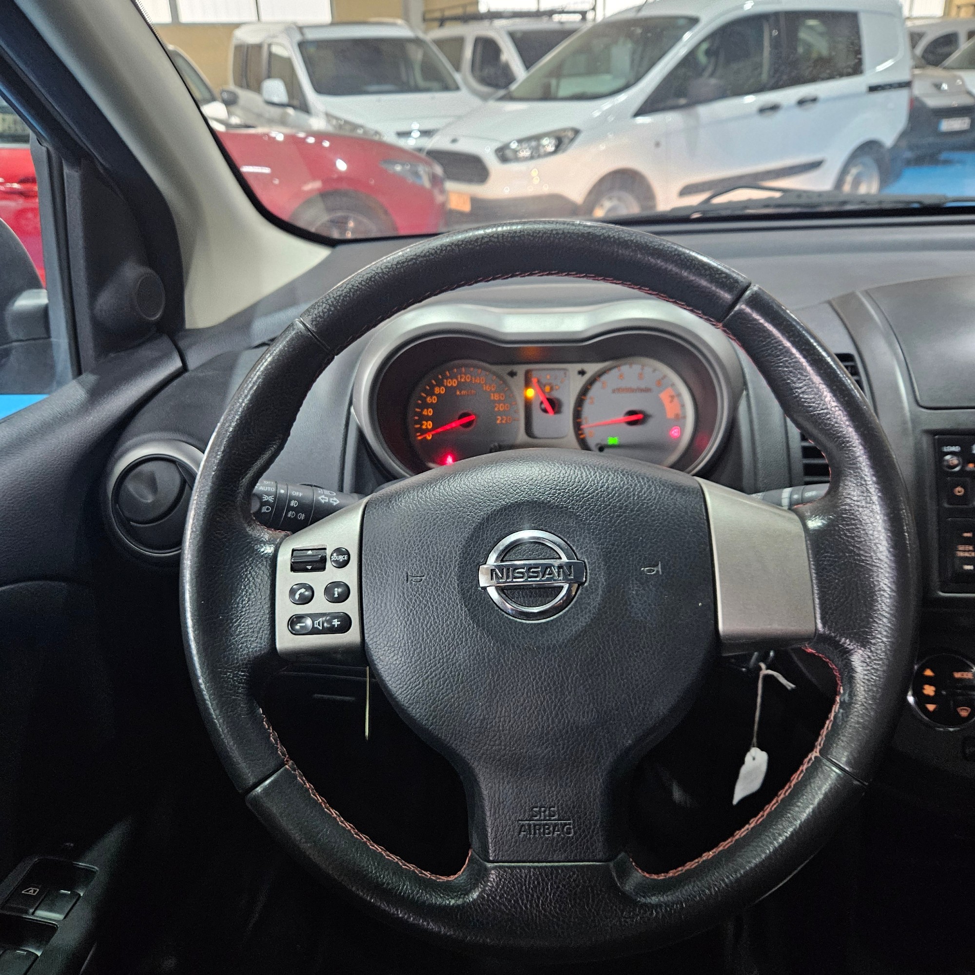 Nissan NOTE - 11