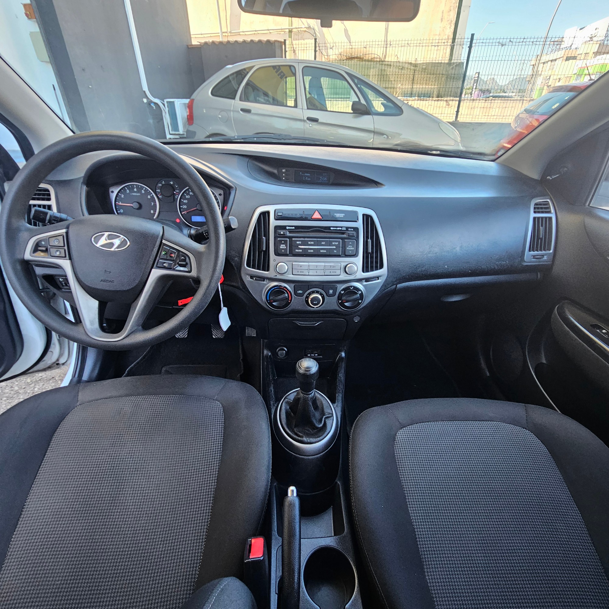 Hyundai i20 - 13
