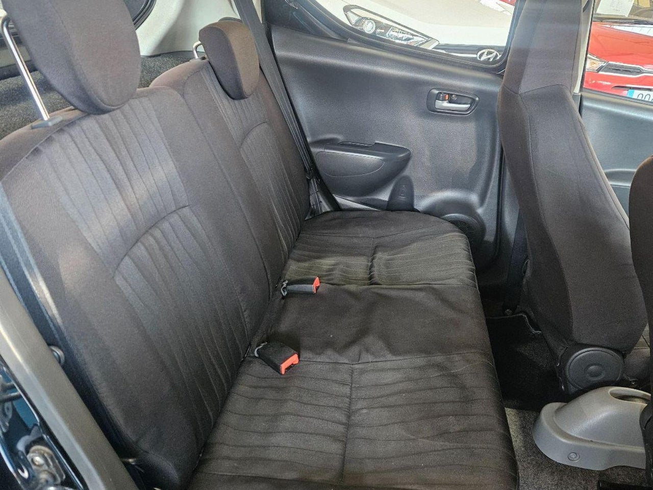 Nissan Pixo - 9
