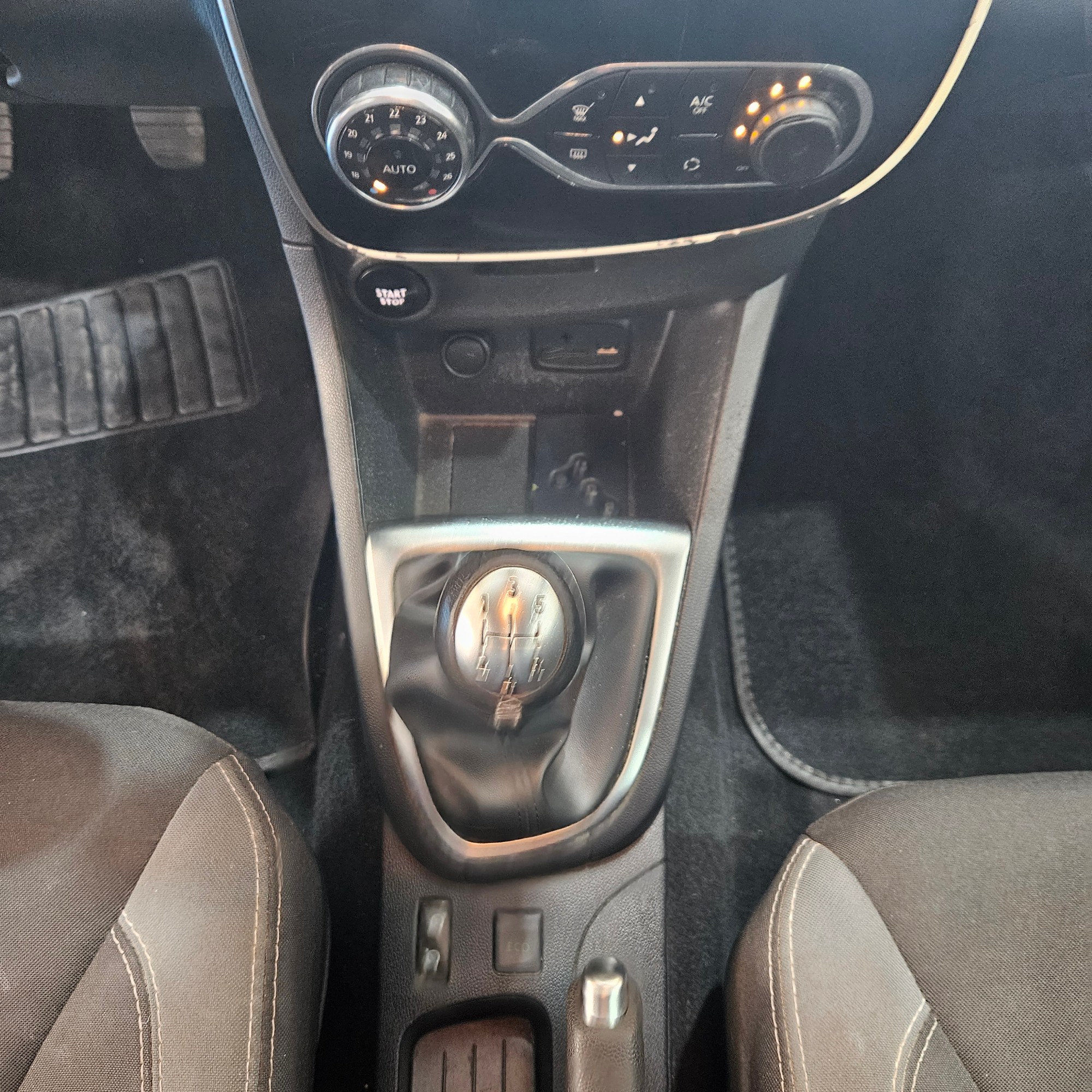 Renault Clio - 16