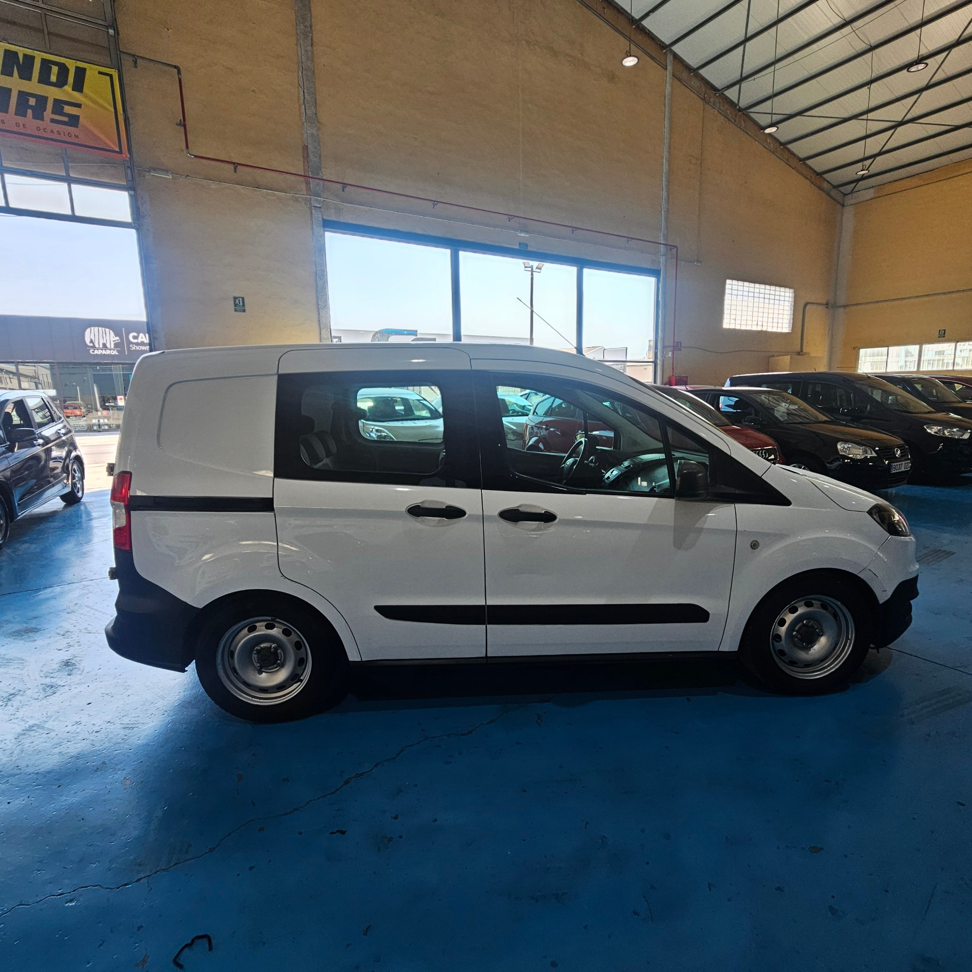 Ford Transit Courier - 7