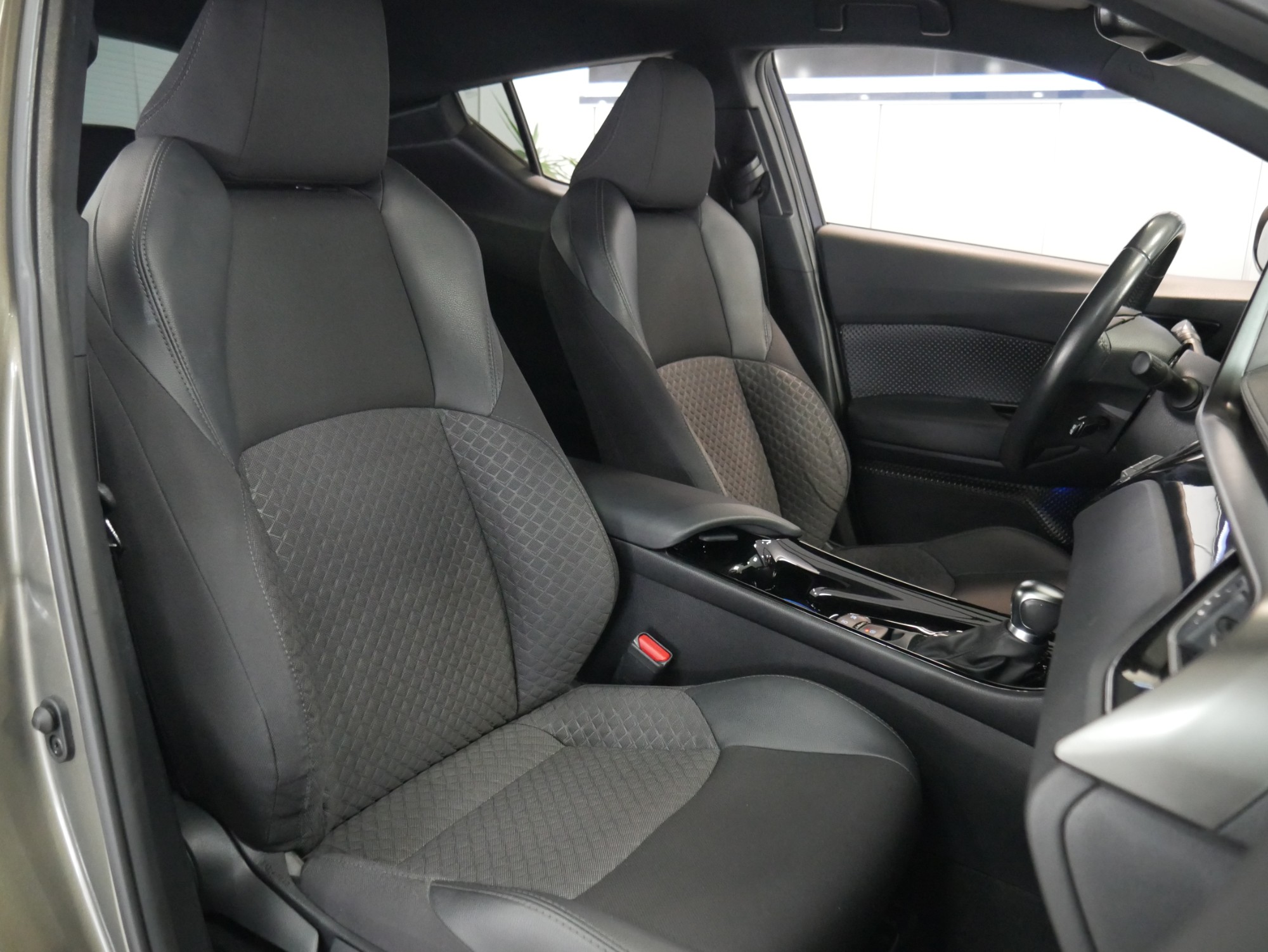 toyota chr