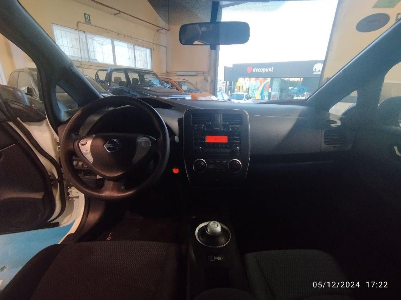 Nissan LEAF - 11