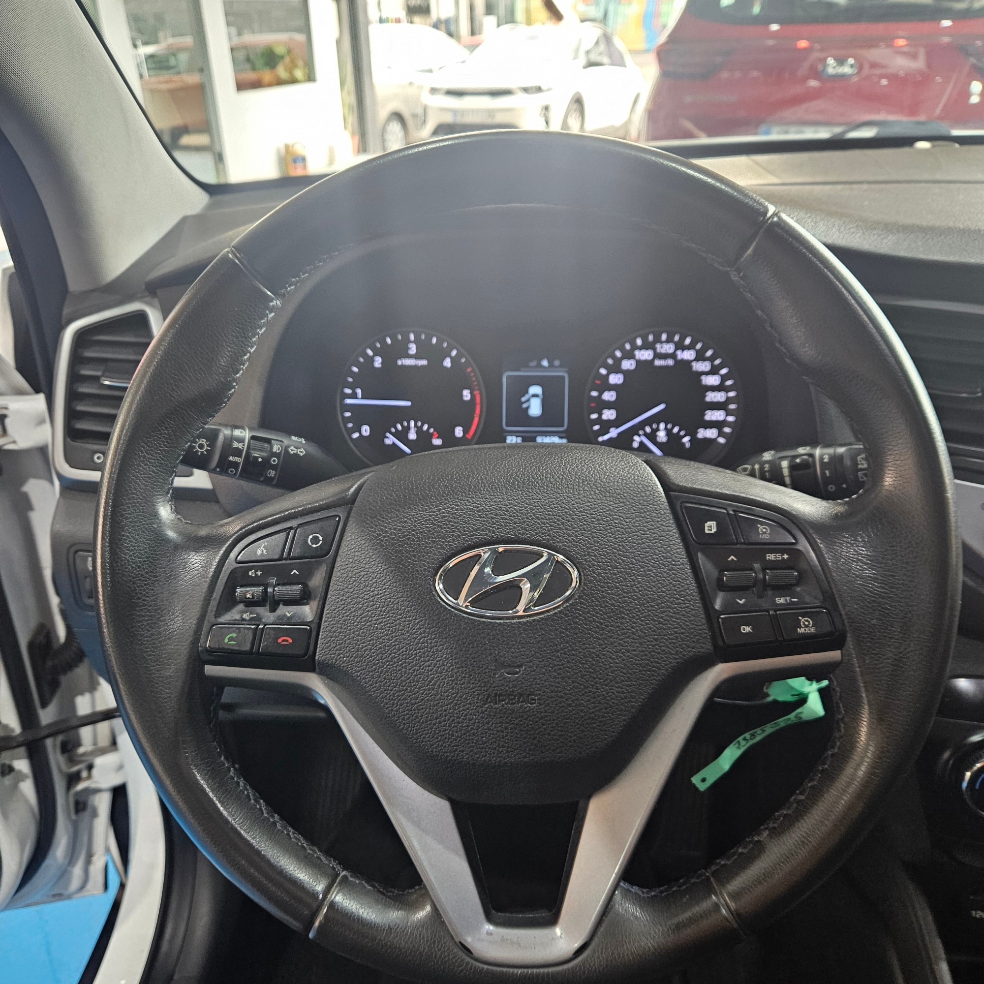 Hyundai Tucson - 13
