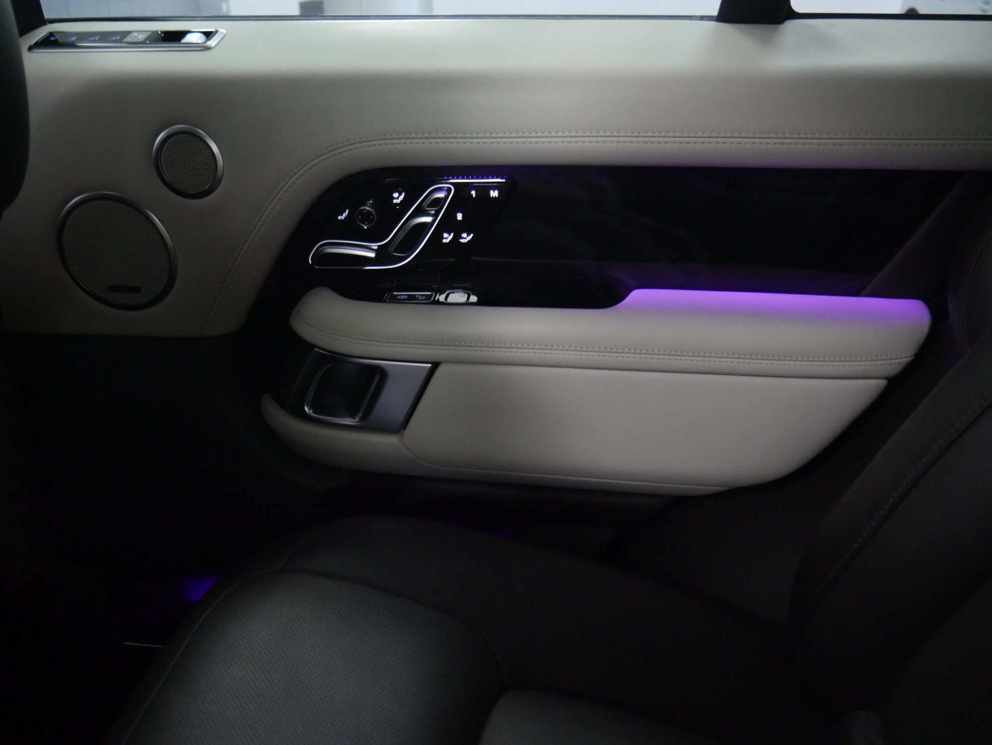 LANDROVER RANGE ROVER