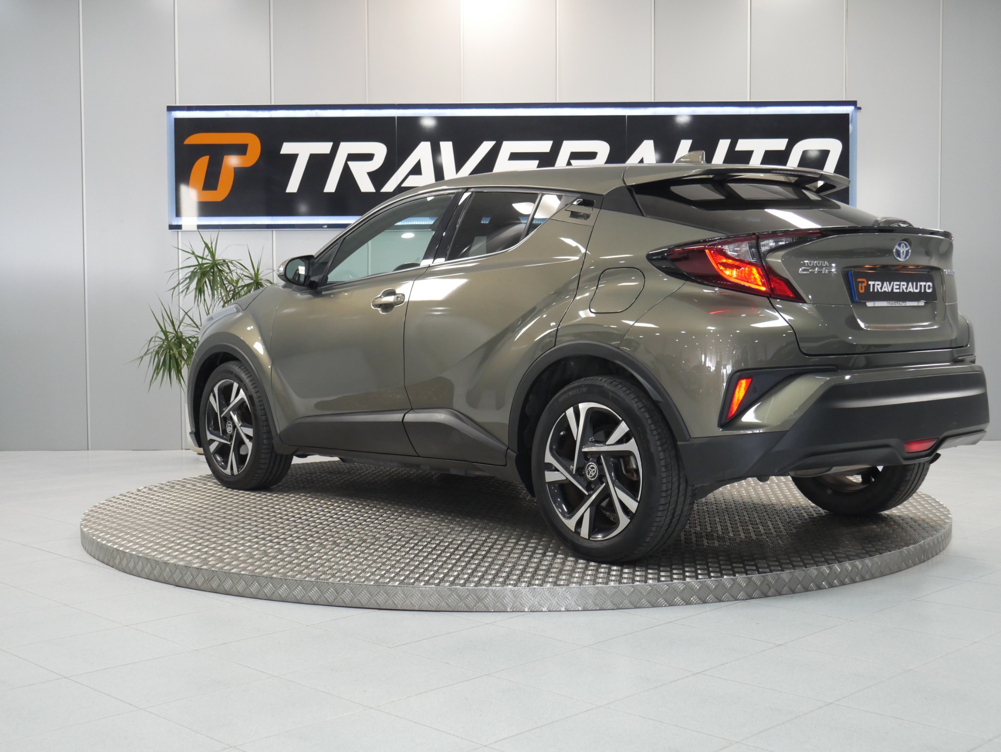 toyota chr