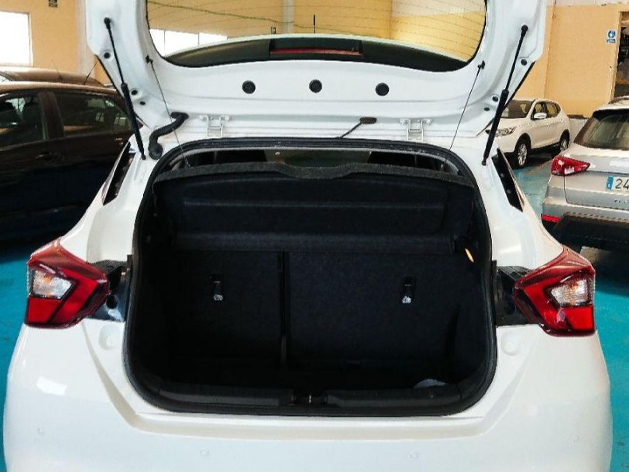 Nissan Micra - 7