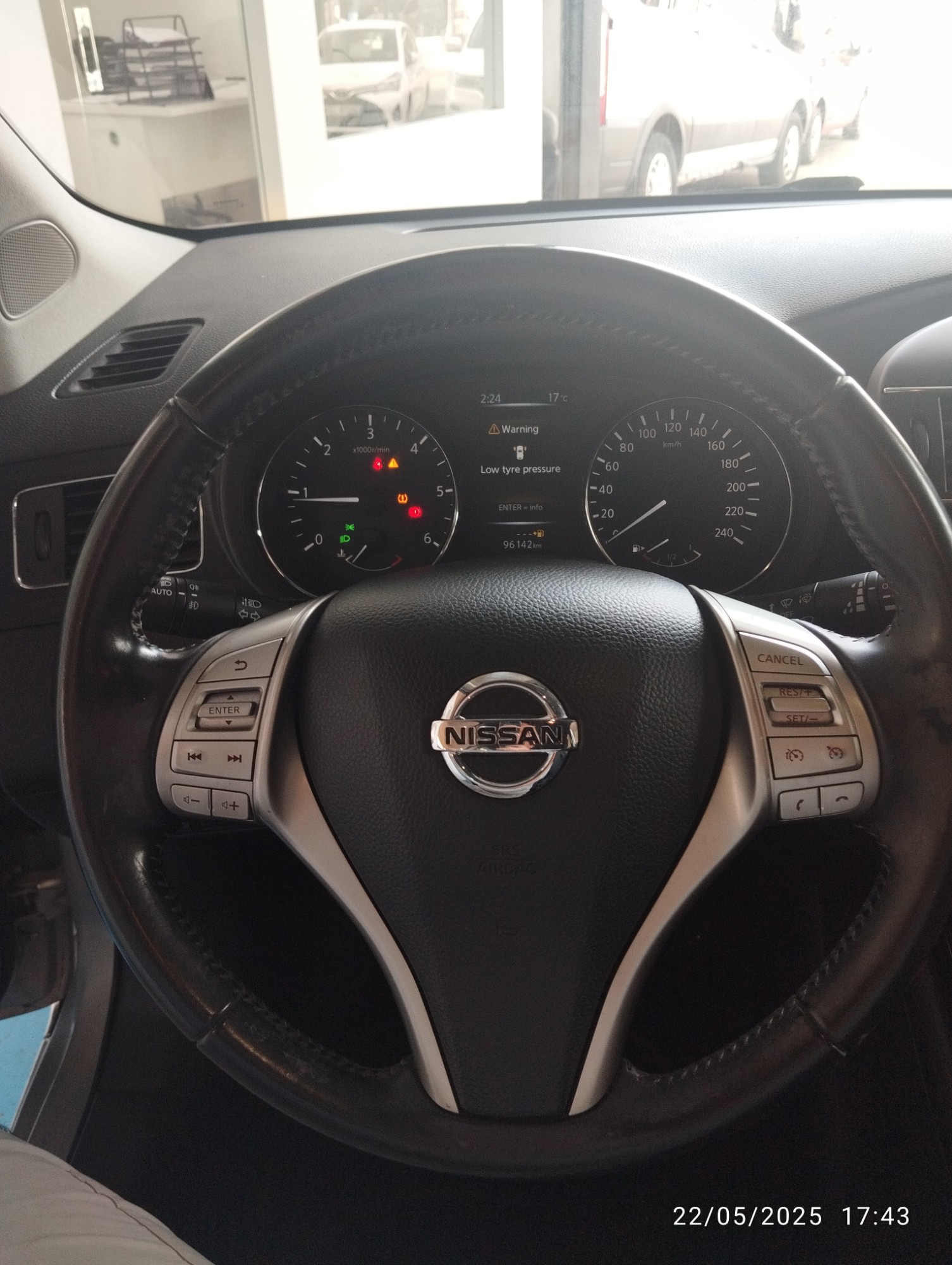 Nissan PULSAR - 14