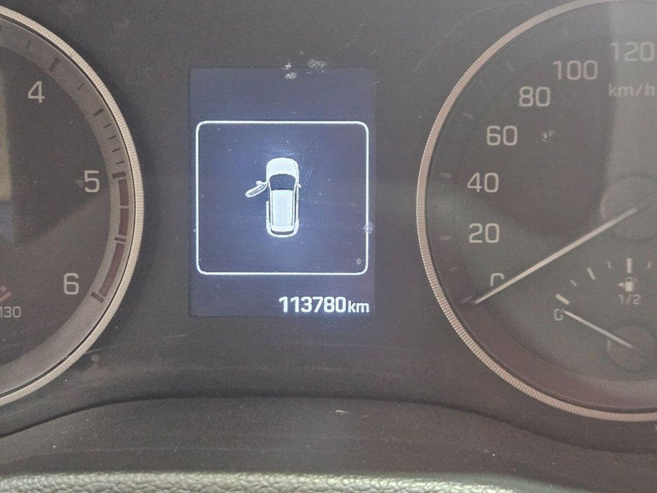 Hyundai TUCSON - 15