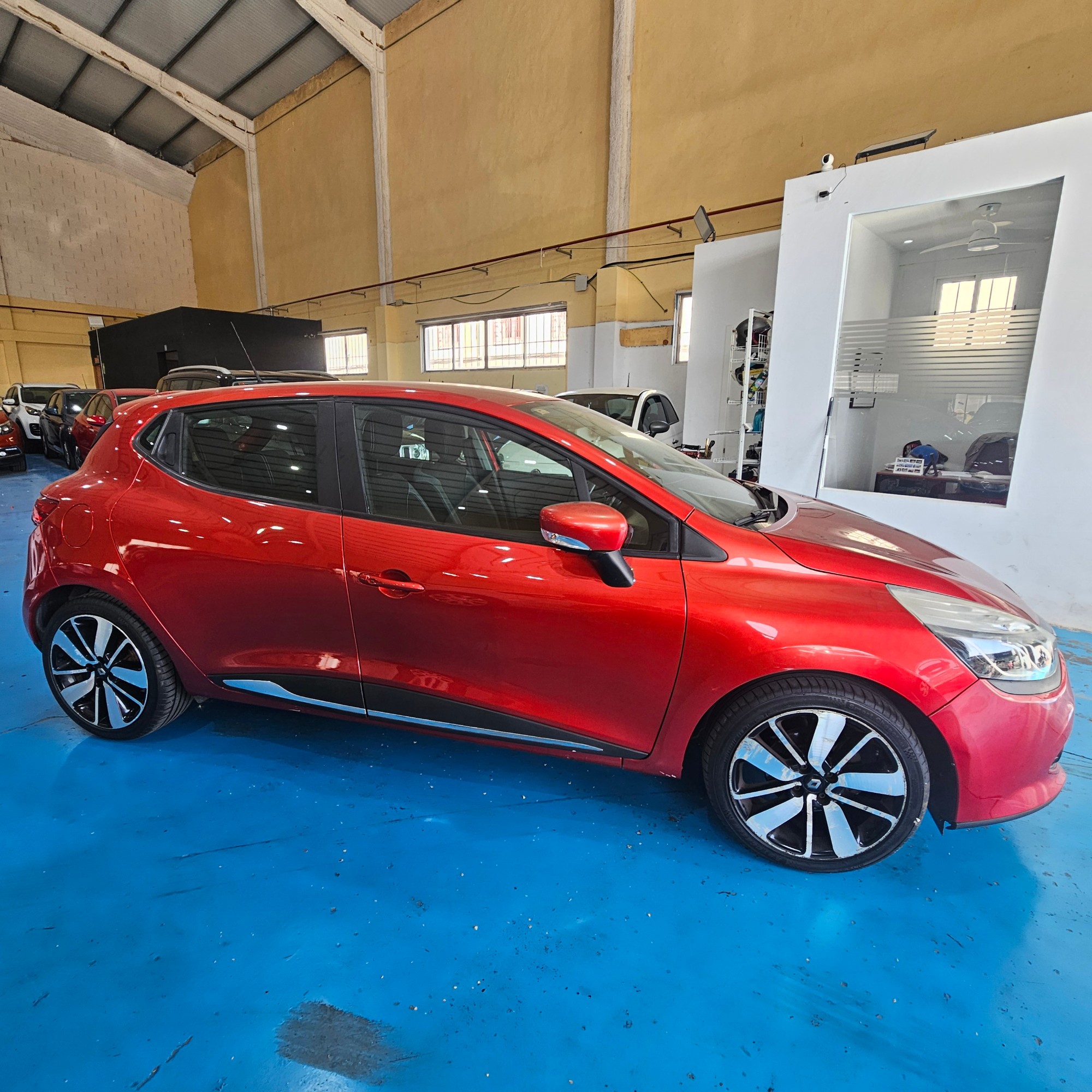 Renault Clio - 7